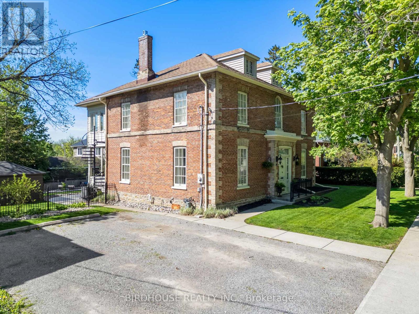 69 Bond Street W, Kawartha Lakes (Lindsay), Ontario  K9V 3R3 - Photo 3 - X13784502