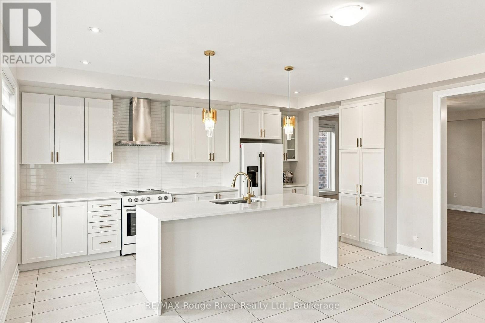 26 Rogerson Street, Clarington (Newcastle), Ontario  L1B 0W4 - Photo 10 - E13785332