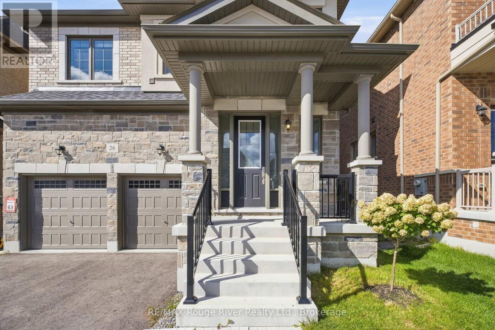 26 Rogerson Street, Clarington (Newcastle), Ontario  L1B 0W4 - Photo 3 - E13785332