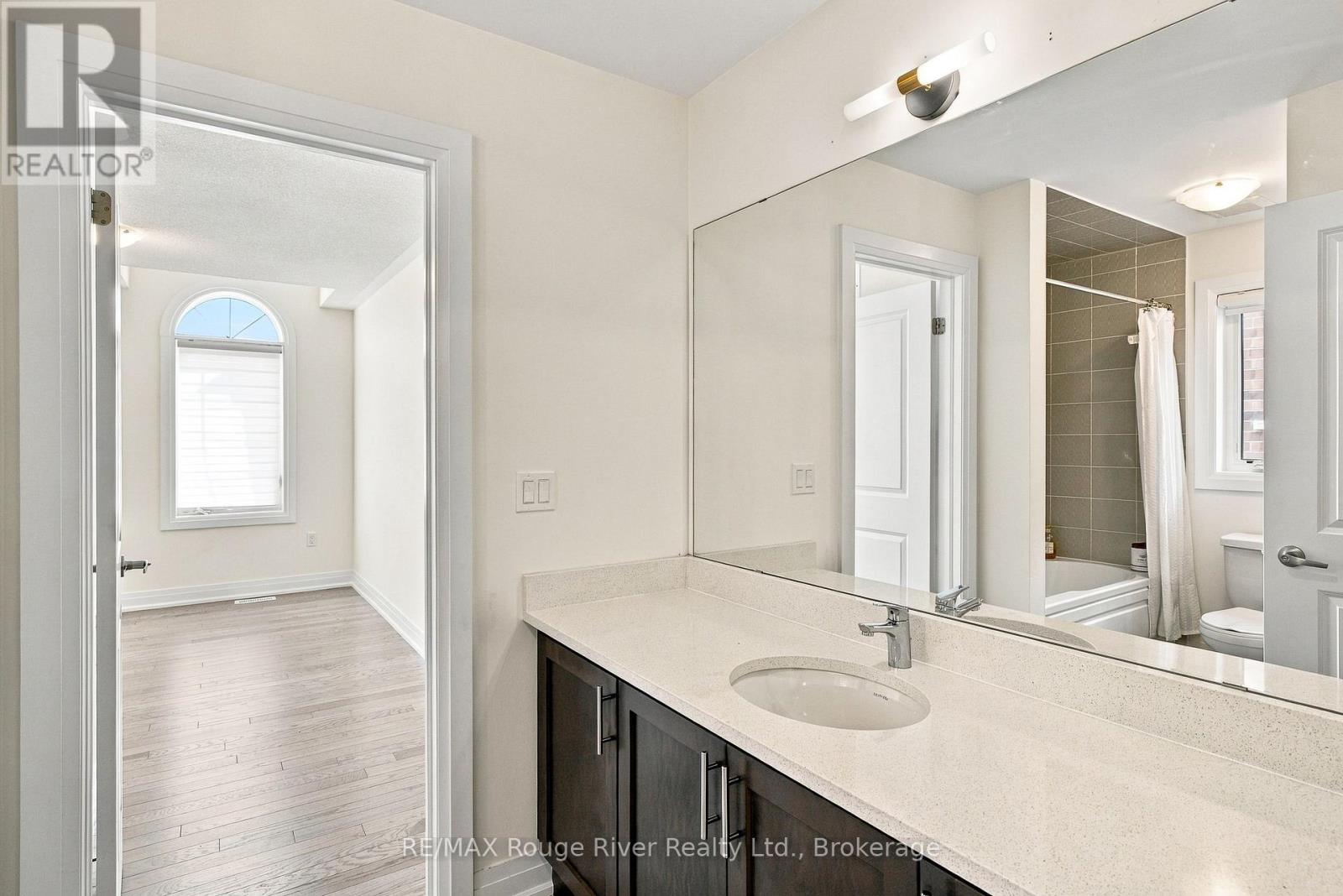 26 Rogerson Street, Clarington (Newcastle), Ontario  L1B 0W4 - Photo 33 - E13785332