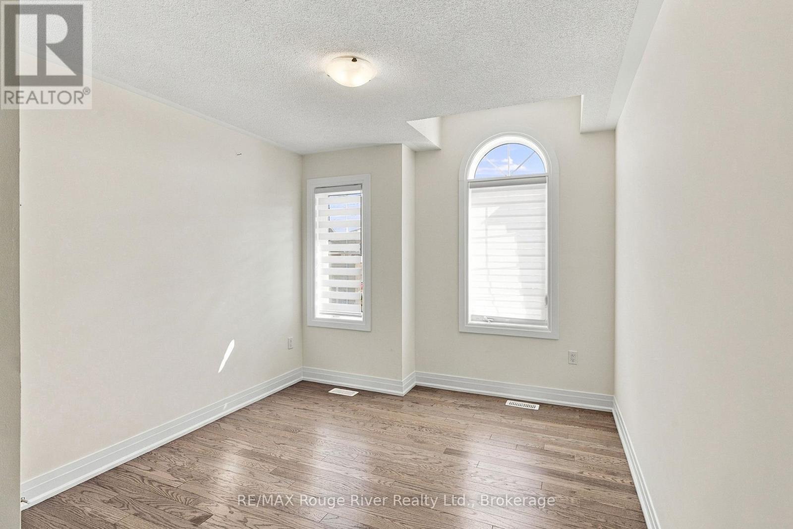 26 Rogerson Street, Clarington (Newcastle), Ontario  L1B 0W4 - Photo 35 - E13785332