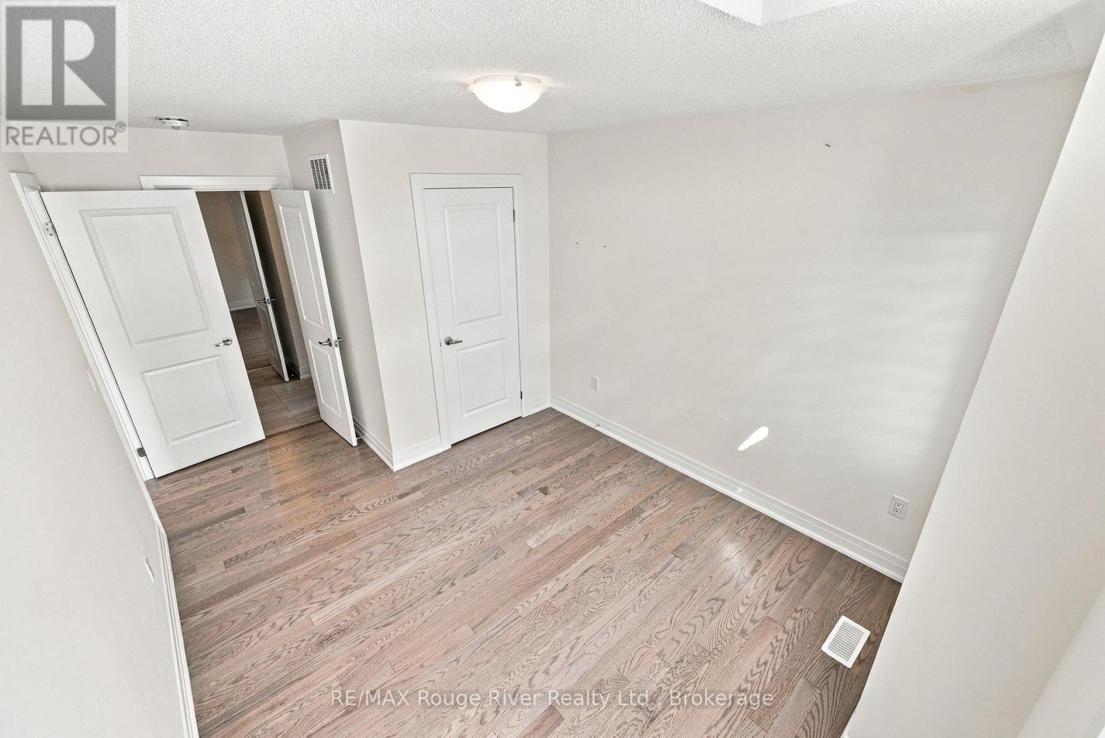 26 Rogerson Street, Clarington (Newcastle), Ontario  L1B 0W4 - Photo 36 - E13785332