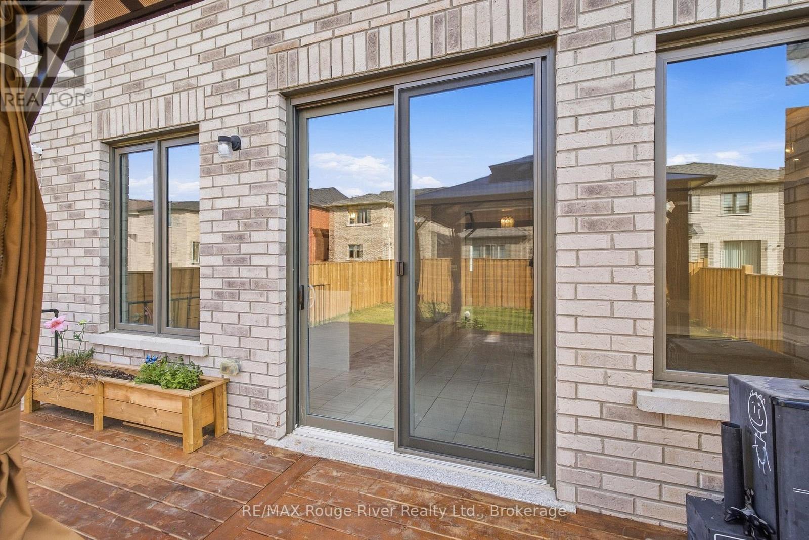 26 Rogerson Street, Clarington (Newcastle), Ontario  L1B 0W4 - Photo 39 - E13785332