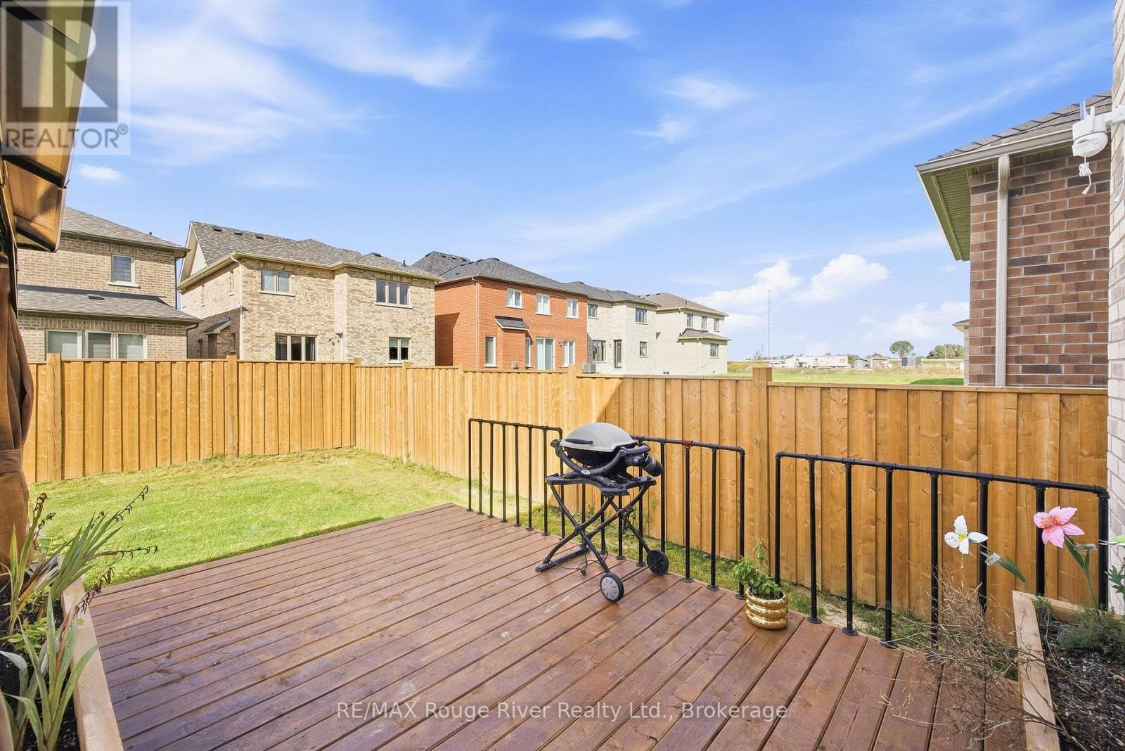 26 Rogerson Street, Clarington (Newcastle), Ontario  L1B 0W4 - Photo 43 - E13785332