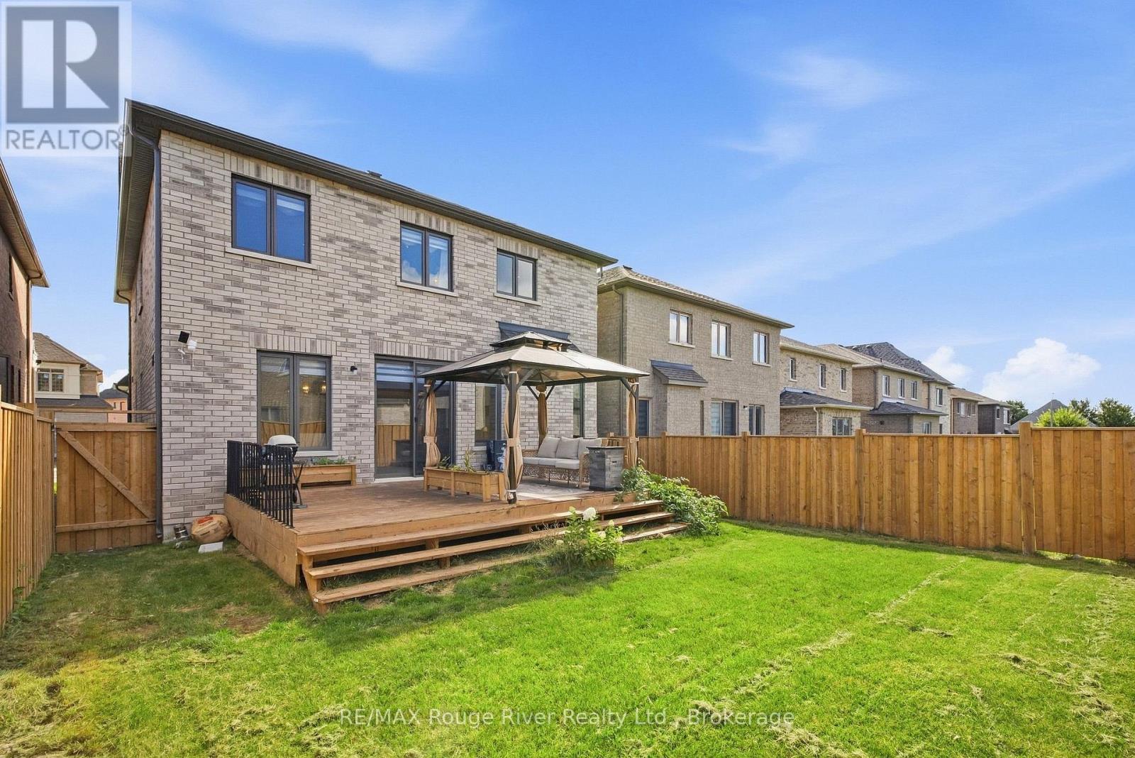 26 Rogerson Street, Clarington (Newcastle), Ontario  L1B 0W4 - Photo 46 - E13785332