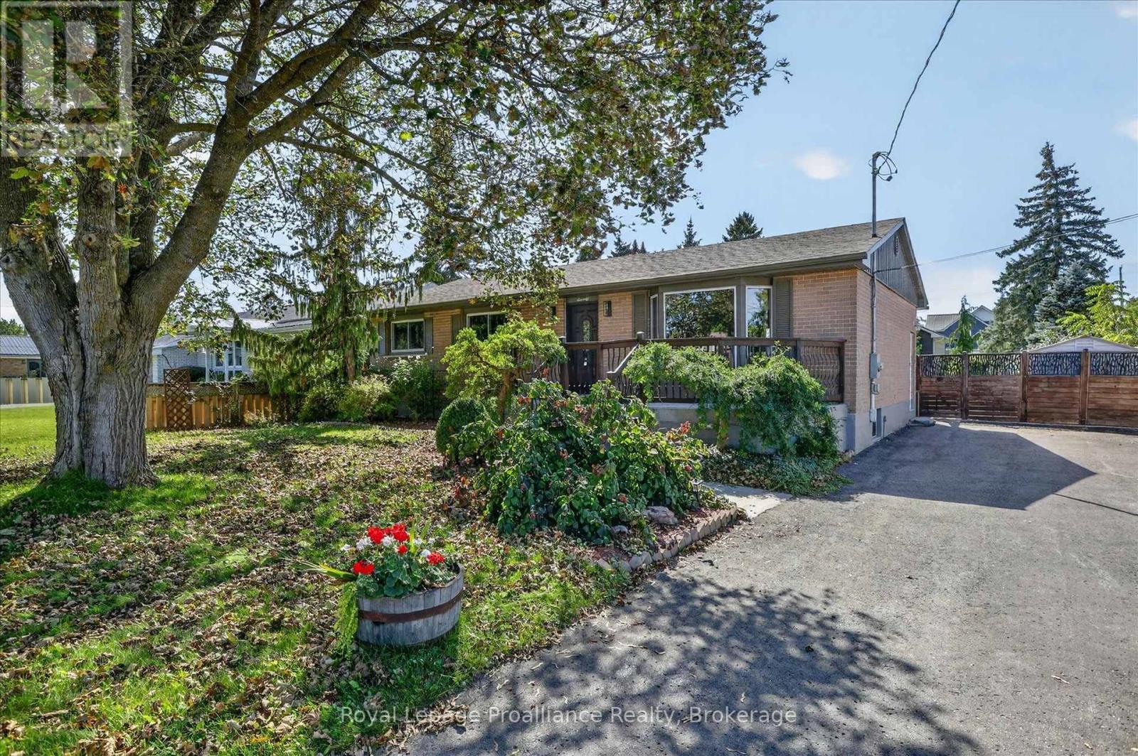 70 Elmore Street, Trent Hills (Campbellford), Ontario  K0L 1L0 - Photo 4 - X13785320