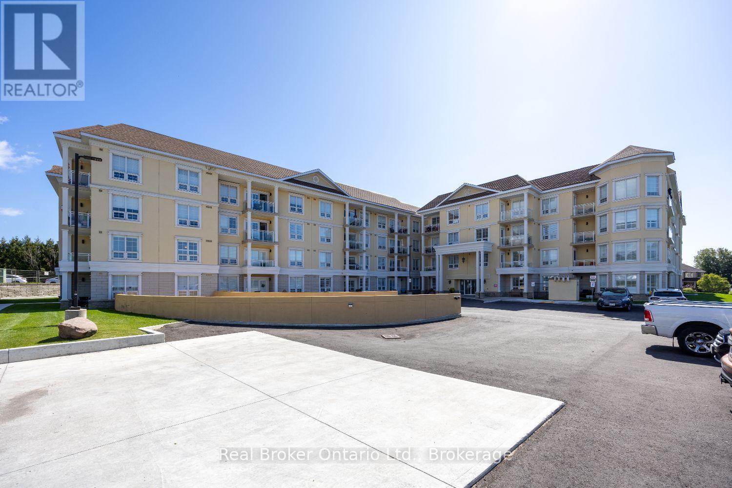 216 - 21 Brookhouse Drive, Clarington (Newcastle), Ontario  L1B 0V4 - Photo 2 - E13785552