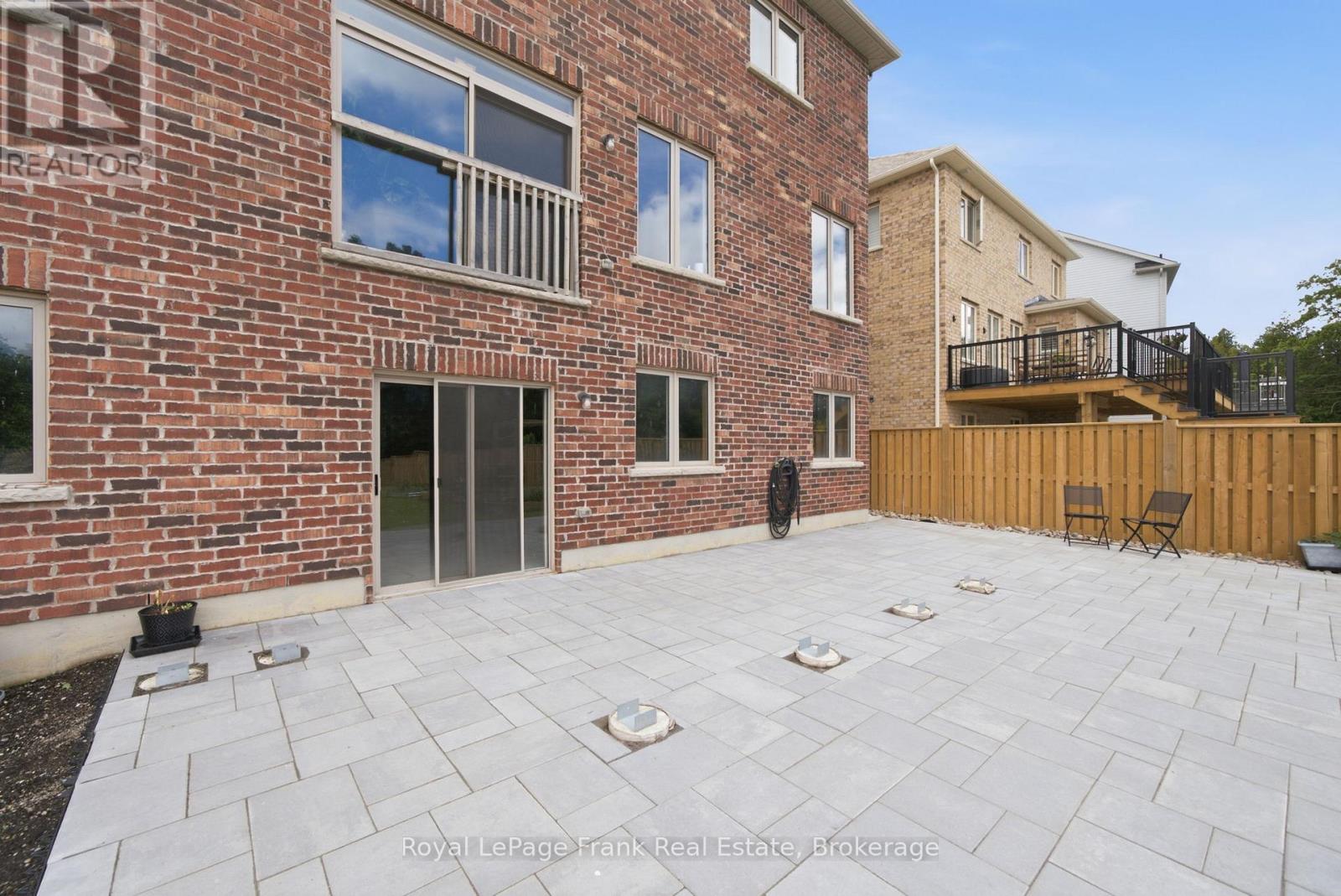 60 Hennessey Crescent, Kawartha Lakes (Lindsay), Ontario  K9V 0P3 - Photo 42 - X13786486