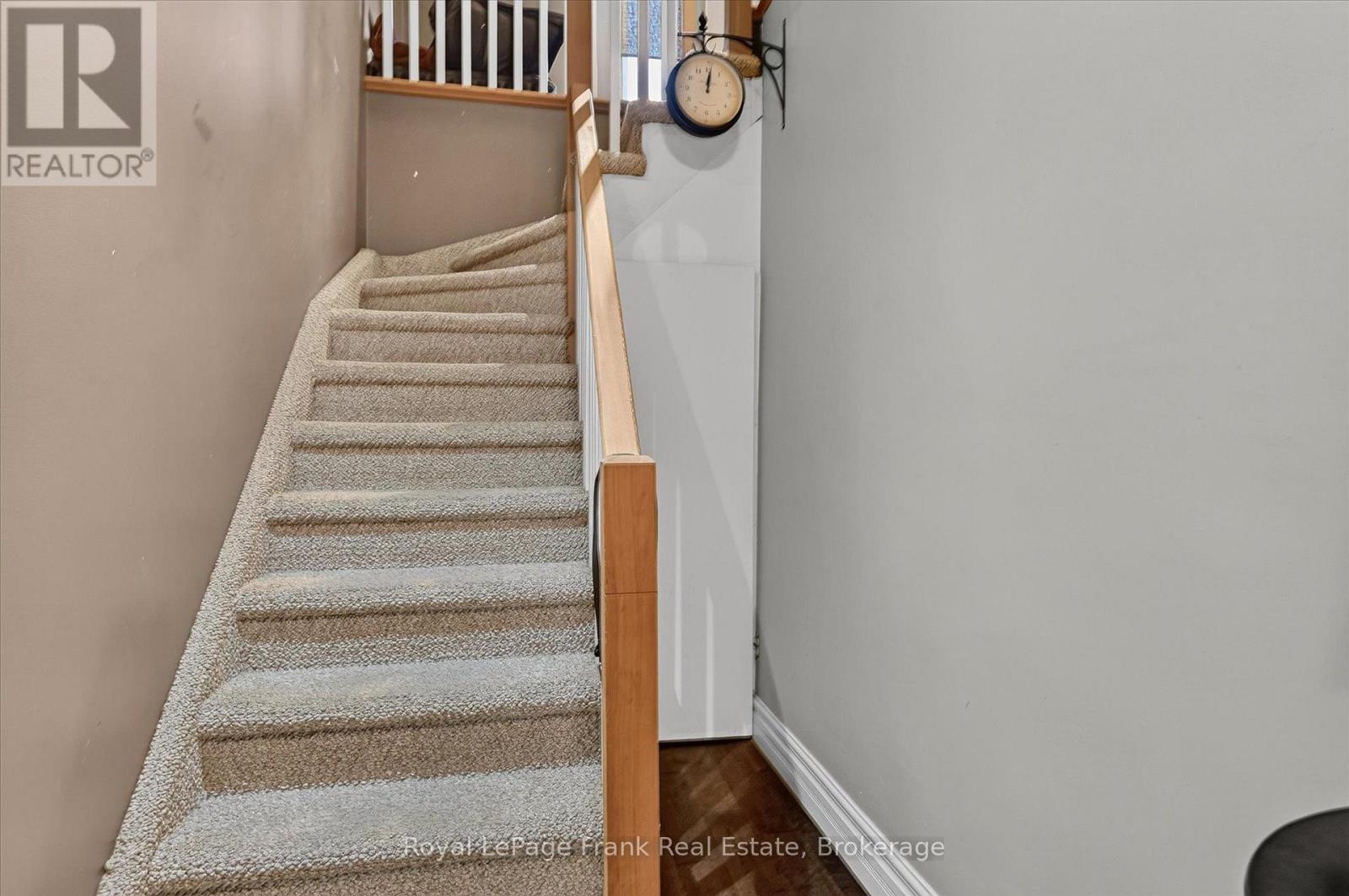 404 London Street, Peterborough (Town Ward 3), Ontario  K9H 3A3 - Photo 15 - X13786586