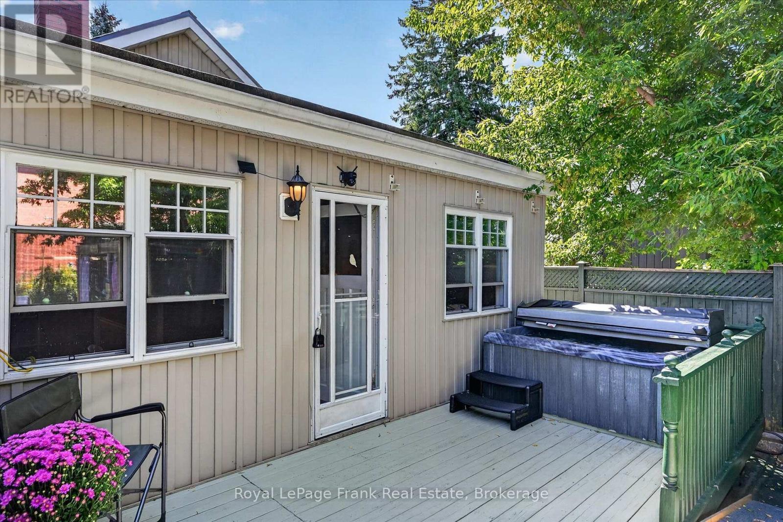 404 London Street, Peterborough (Town Ward 3), Ontario  K9H 3A3 - Photo 30 - X13786586