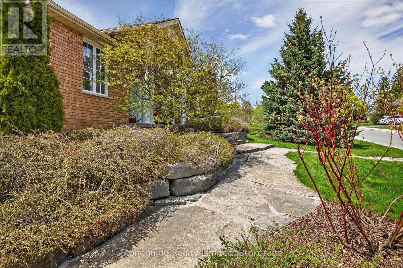 1580 College Park Drive, Peterborough (Otonabee Ward 1), Ontario  K9K 2G9 - Photo 35 - X13786714