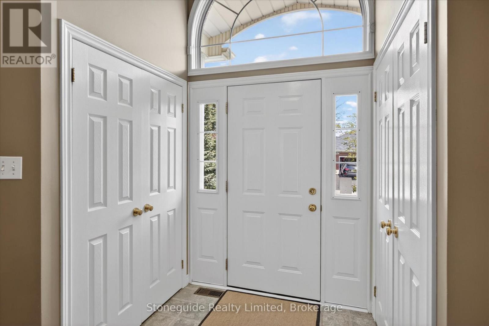 1580 College Park Drive, Peterborough (Otonabee Ward 1), Ontario  K9K 2G9 - Photo 4 - X13786714