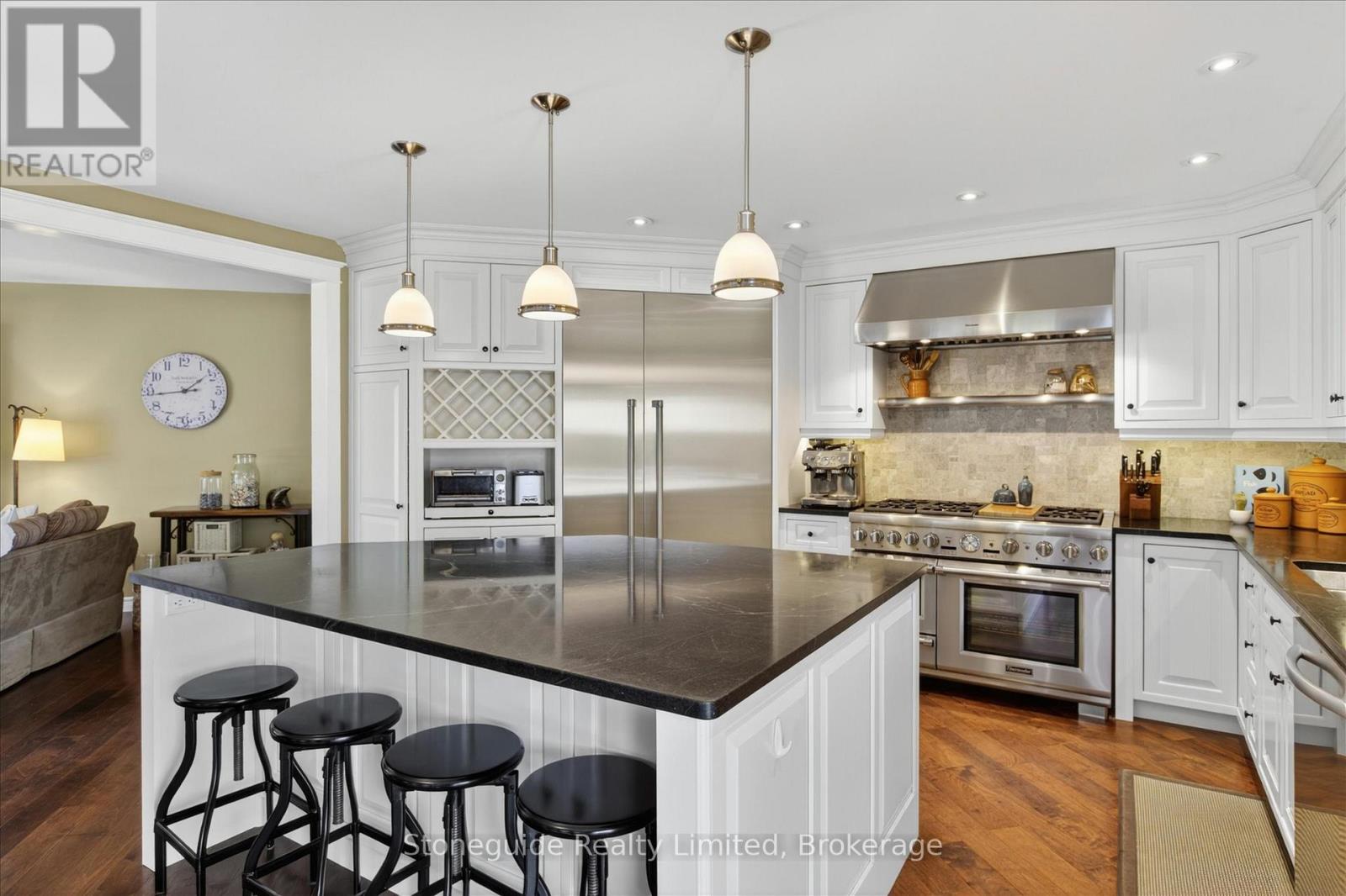 1580 College Park Drive, Peterborough (Otonabee Ward 1), Ontario  K9K 2G9 - Photo 9 - X13786714
