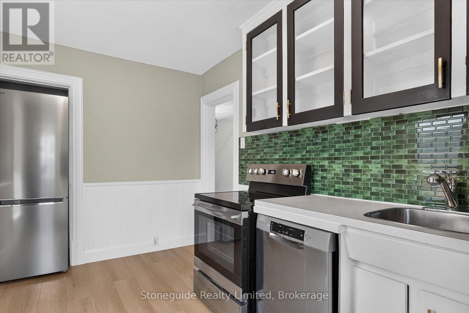 540 Charlotte Street, Peterborough (Town Ward 3), Ontario  K9J 2W5 - Photo 7 - X13787104