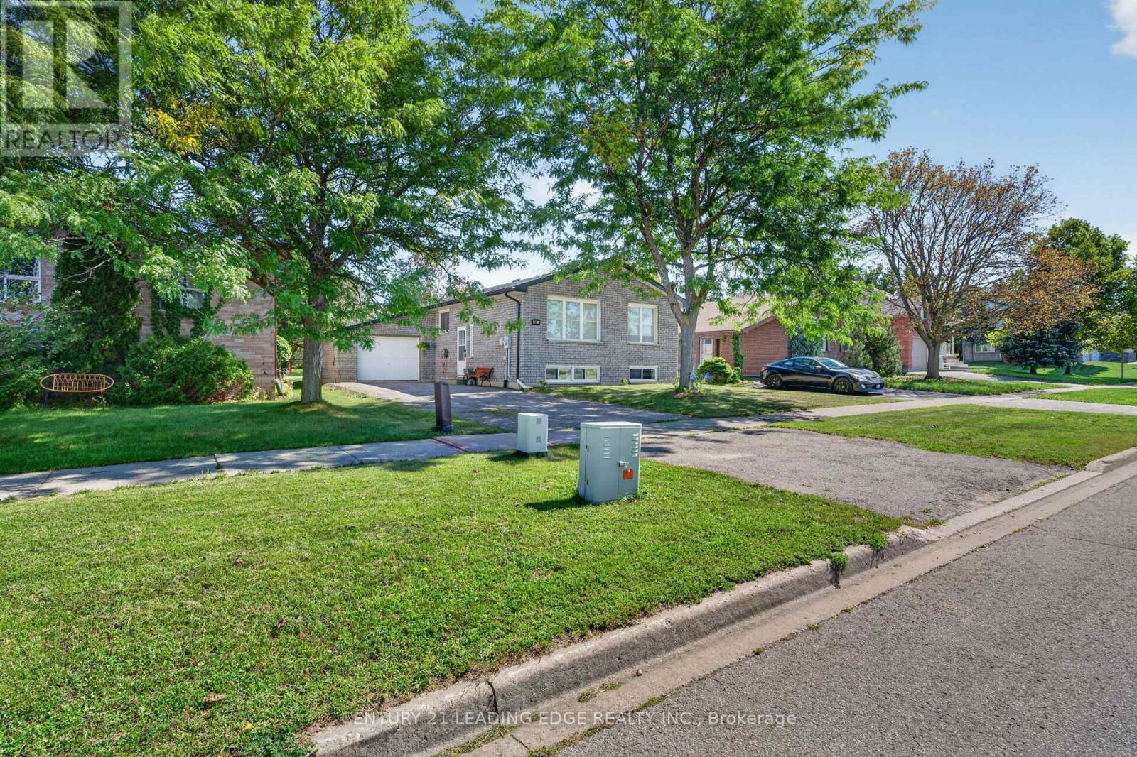 248 Victoria Avenue N, Kawartha Lakes (Lindsay), Ontario  K9V 4H1 - Photo 2 - X13788104