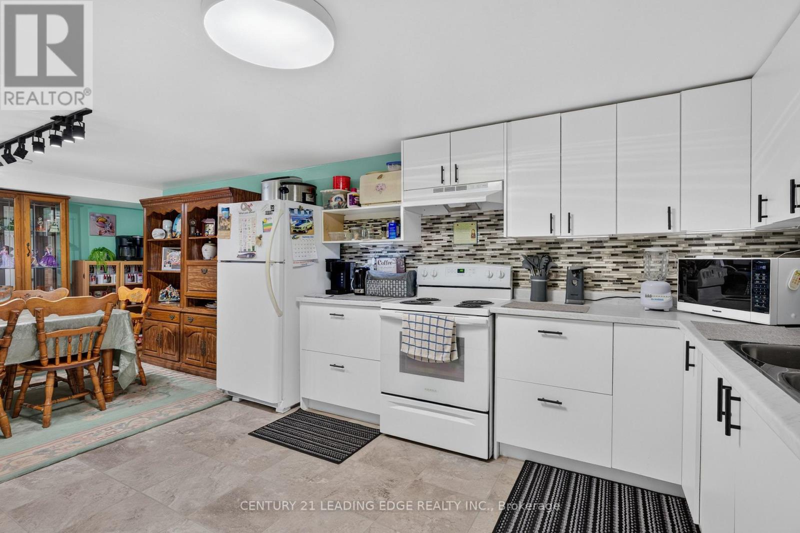 248 Victoria Avenue N, Kawartha Lakes (Lindsay), Ontario  K9V 4H1 - Photo 36 - X13788104