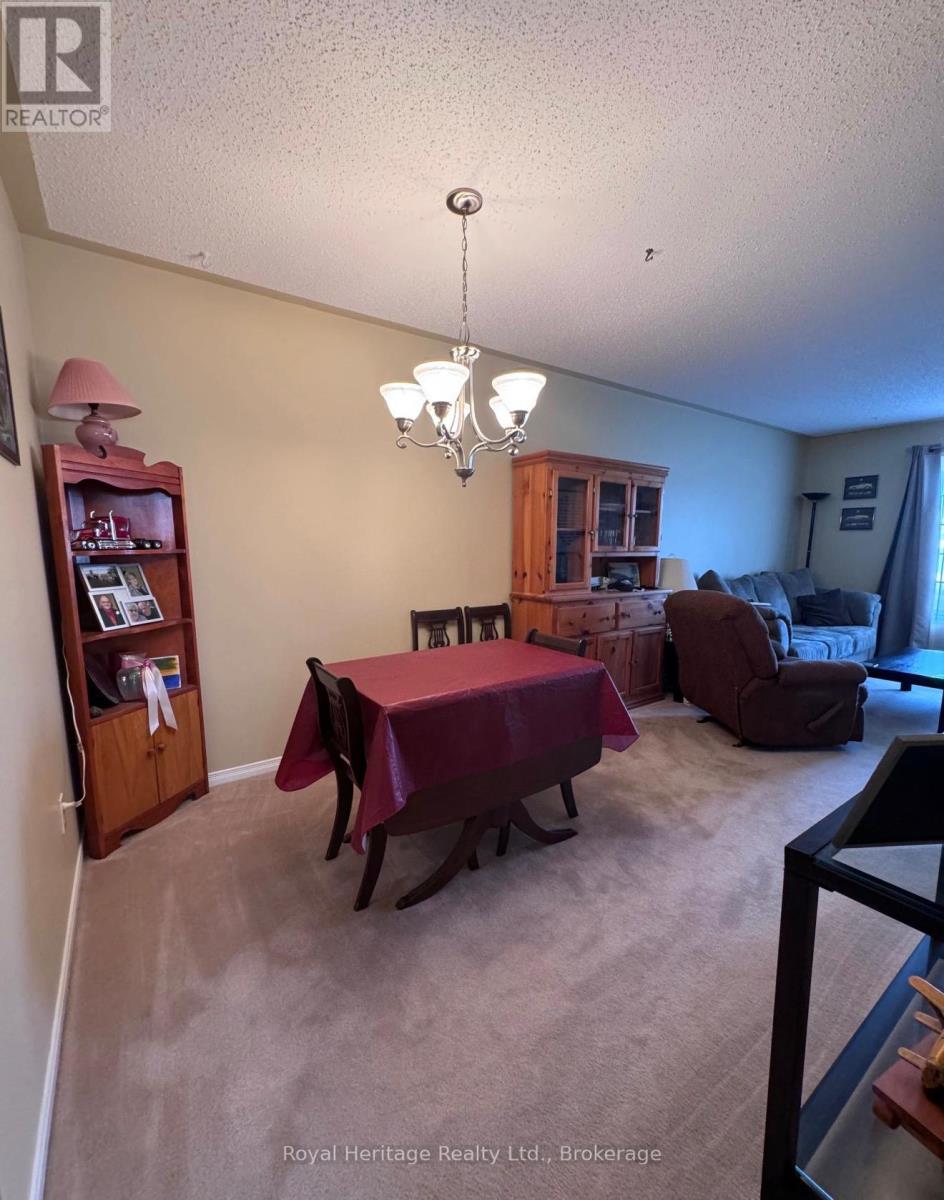 7 Lang Court, Kawartha Lakes (Lindsay), Ontario  K9V 6E5 - Photo 7 - X13788880