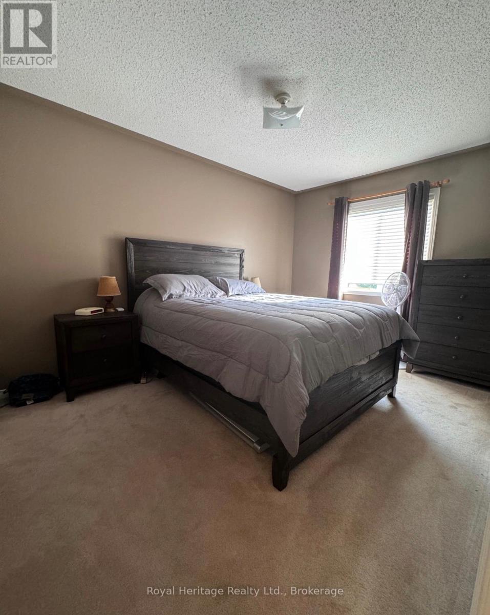 7 Lang Court, Kawartha Lakes (Lindsay), Ontario  K9V 6E5 - Photo 9 - X13788880