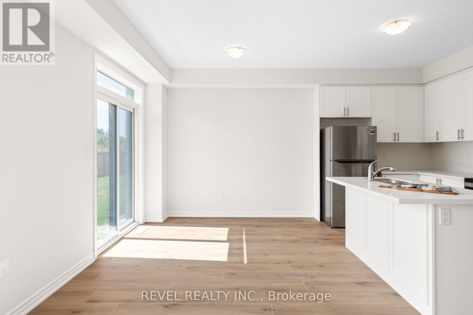 38 Hickey Lane, Kawartha Lakes (Lindsay), Ontario  K9V 1T9 - Photo 12 - X13789668