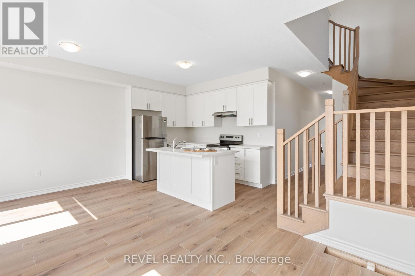 38 Hickey Lane, Kawartha Lakes (Lindsay), Ontario  K9V 1T9 - Photo 4 - X13789668