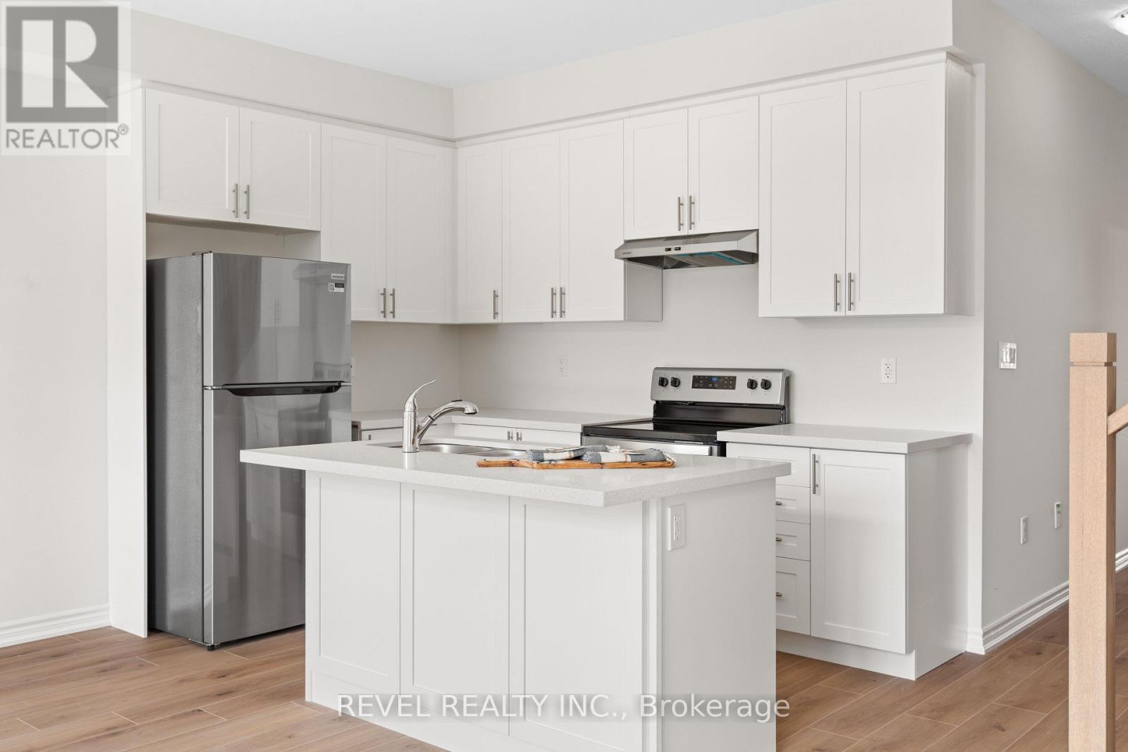 38 Hickey Lane, Kawartha Lakes (Lindsay), Ontario  K9V 1T9 - Photo 5 - X13789668