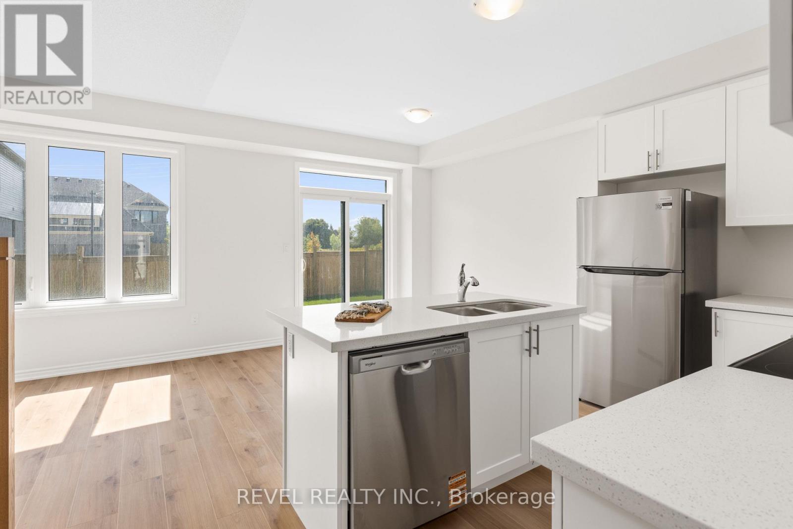 38 Hickey Lane, Kawartha Lakes (Lindsay), Ontario  K9V 1T9 - Photo 8 - X13789668