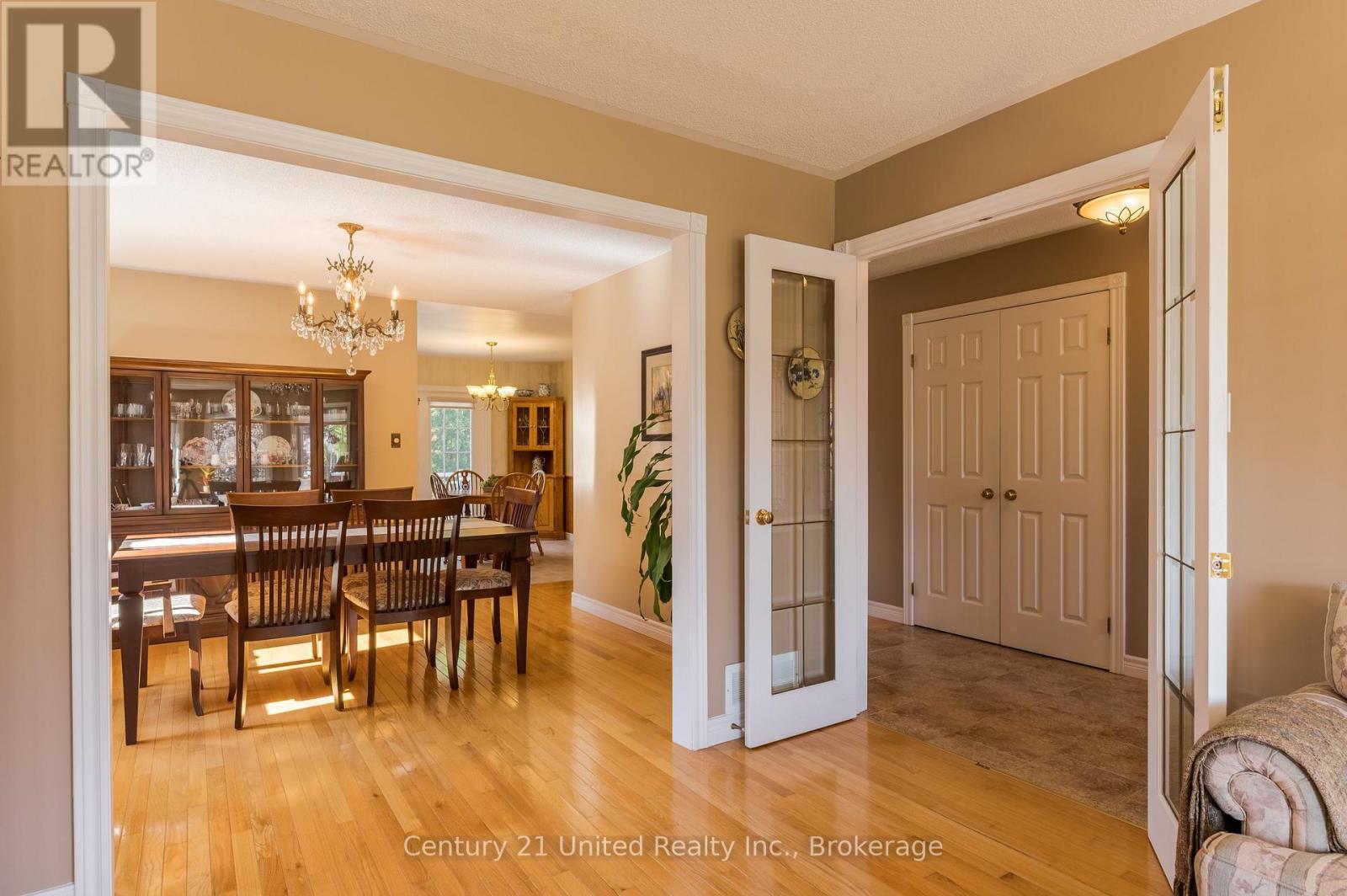 1441 Hetherington Drive, Peterborough (Northcrest Ward 5), Ontario  K9L 1Y7 - Photo 9 - X13790614