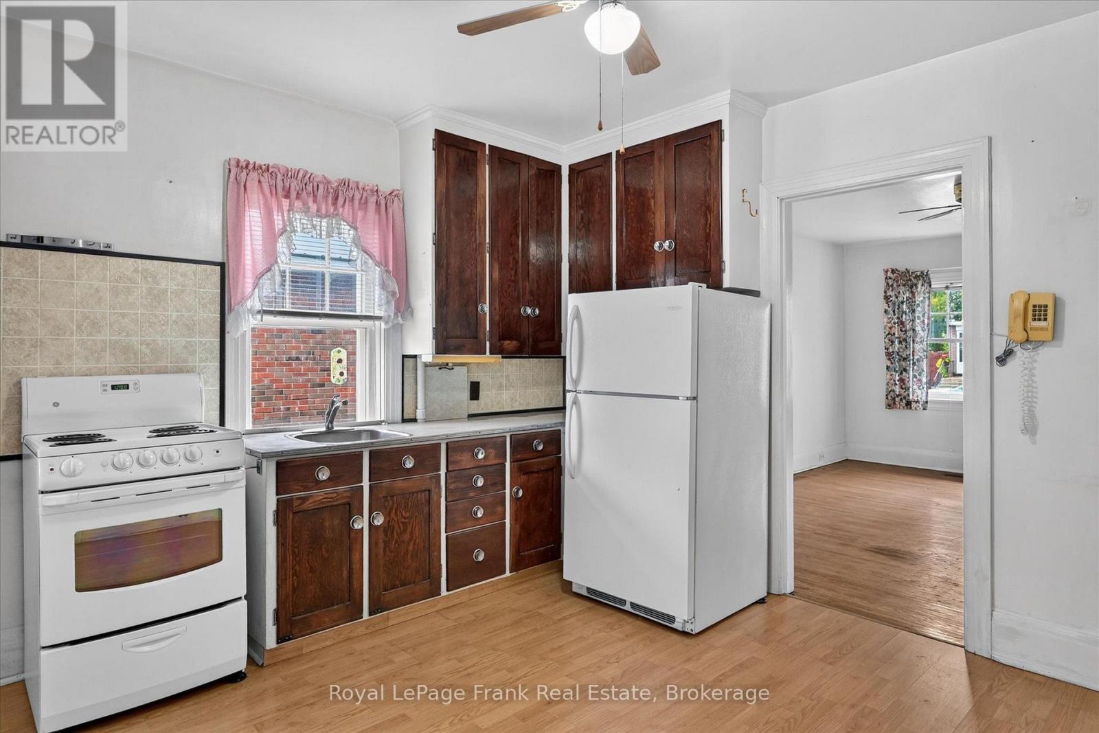 466 Edison Avenue, Peterborough (Otonabee Ward 1), Ontario  K9J 4G3 - Photo 15 - X13790840