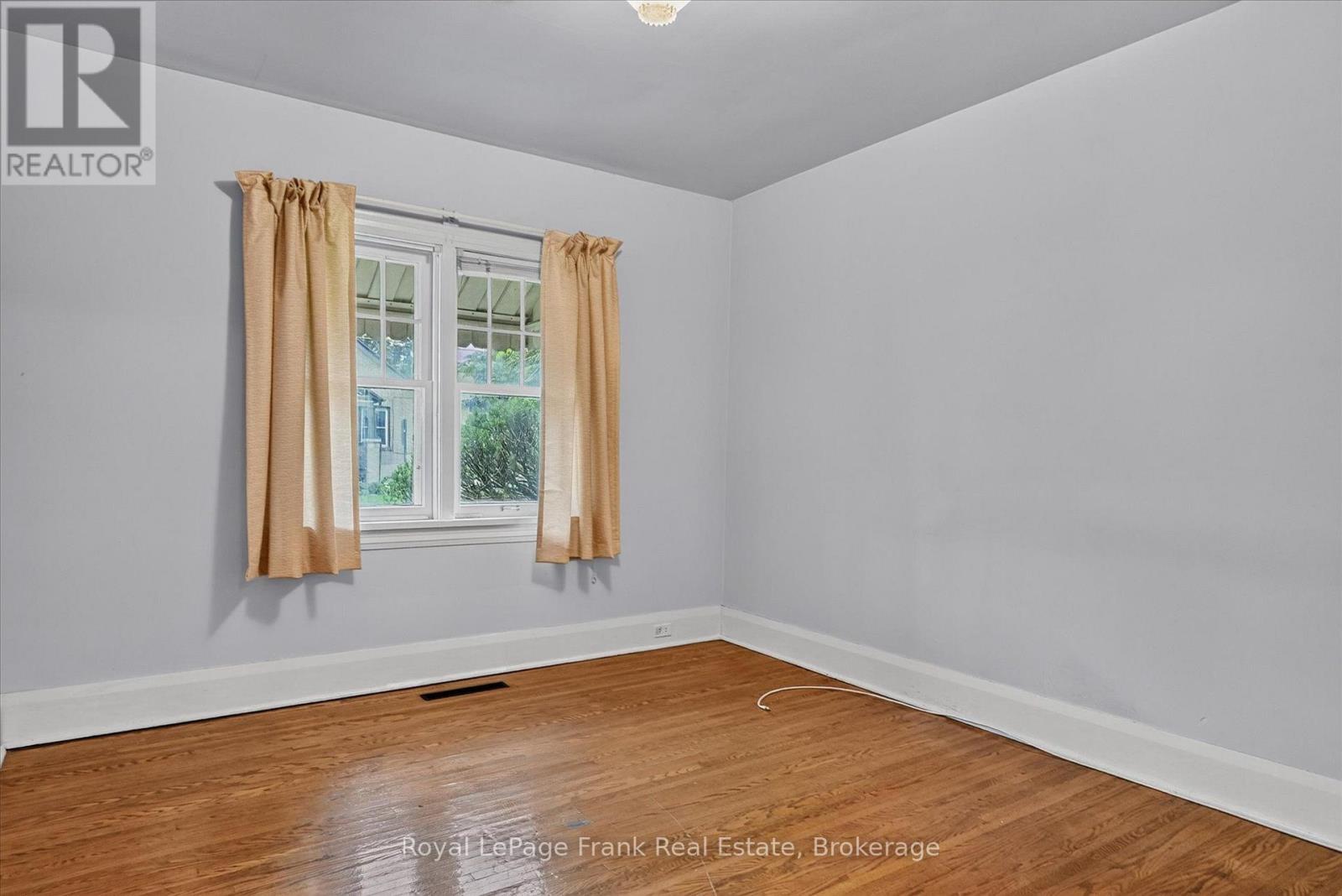 466 Edison Avenue, Peterborough (Otonabee Ward 1), Ontario  K9J 4G3 - Photo 20 - X13790840