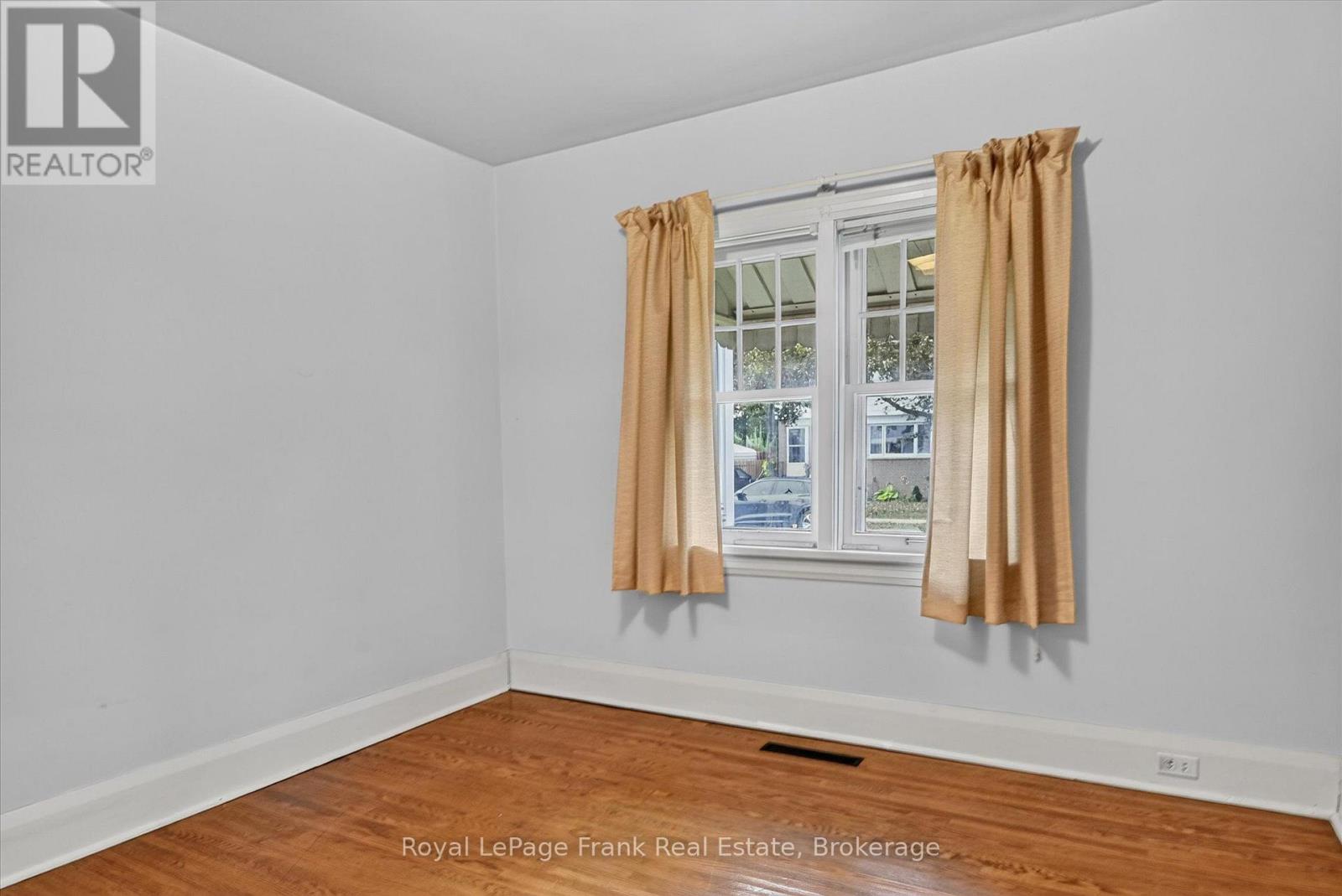 466 Edison Avenue, Peterborough (Otonabee Ward 1), Ontario  K9J 4G3 - Photo 22 - X13790840