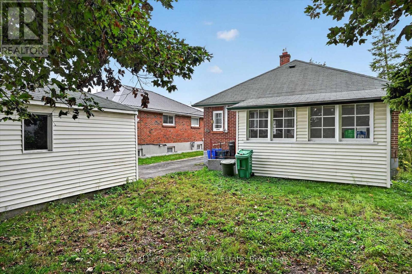 466 Edison Avenue, Peterborough (Otonabee Ward 1), Ontario  K9J 4G3 - Photo 37 - X13790840