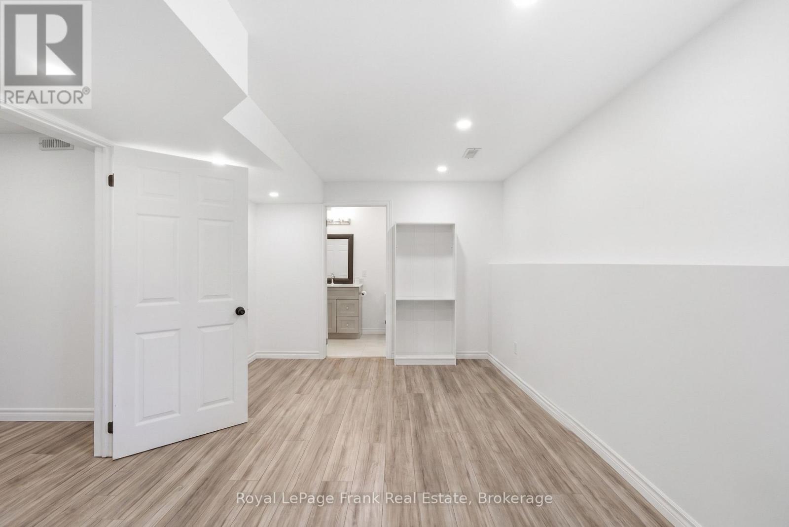 26 Fallingbrook Crescent, Kawartha Lakes (Lindsay), Ontario  K9V 0B3 - Photo 32 - X13791170