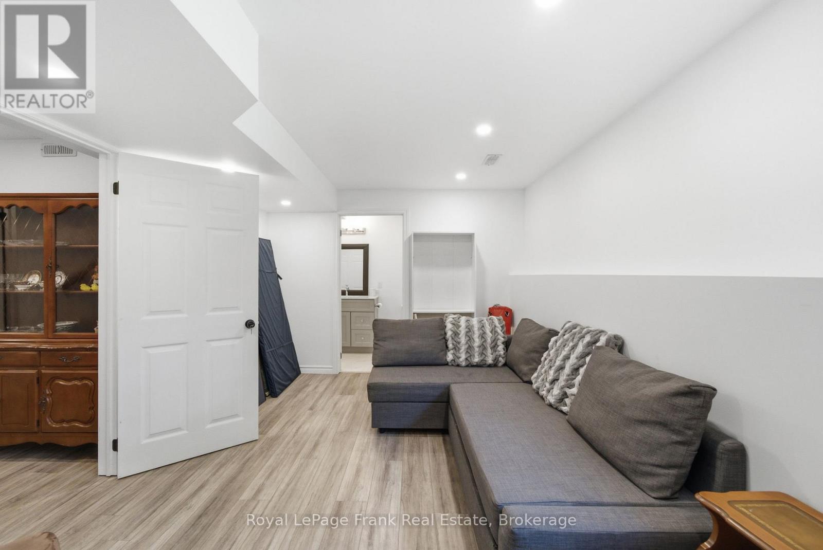 26 Fallingbrook Crescent, Kawartha Lakes (Lindsay), Ontario  K9V 0B3 - Photo 33 - X13791170