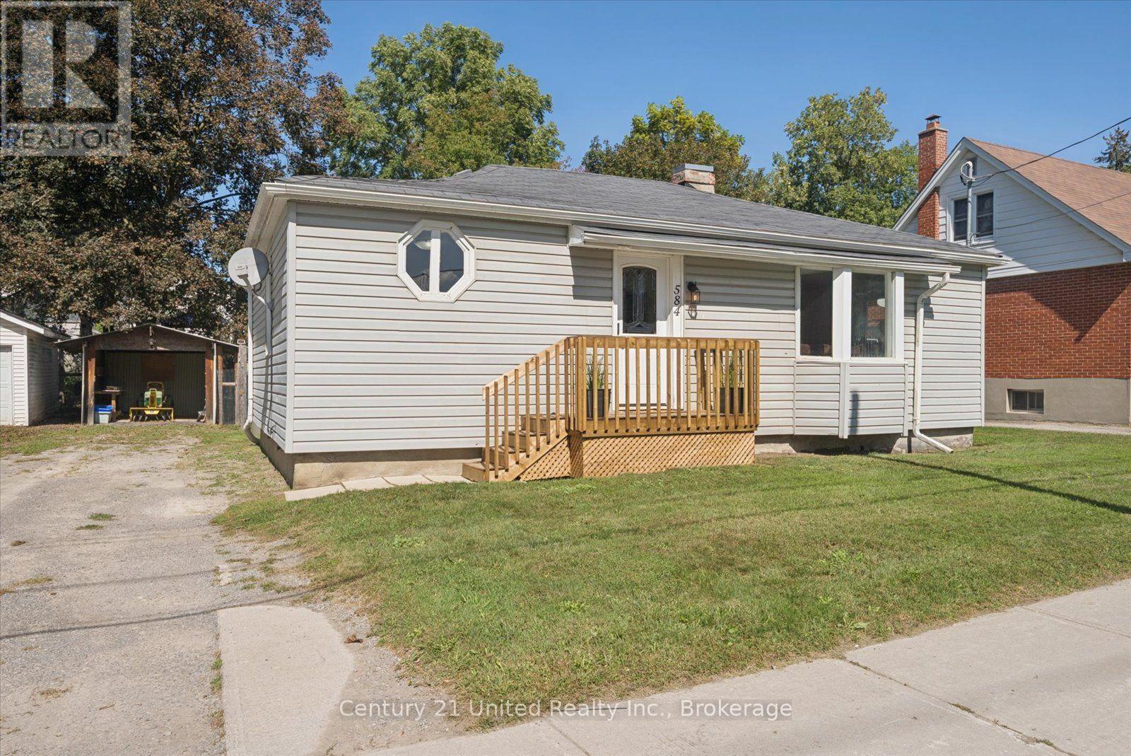 584 WOLFE STREET, peterborough (town ward 3), Ontario
