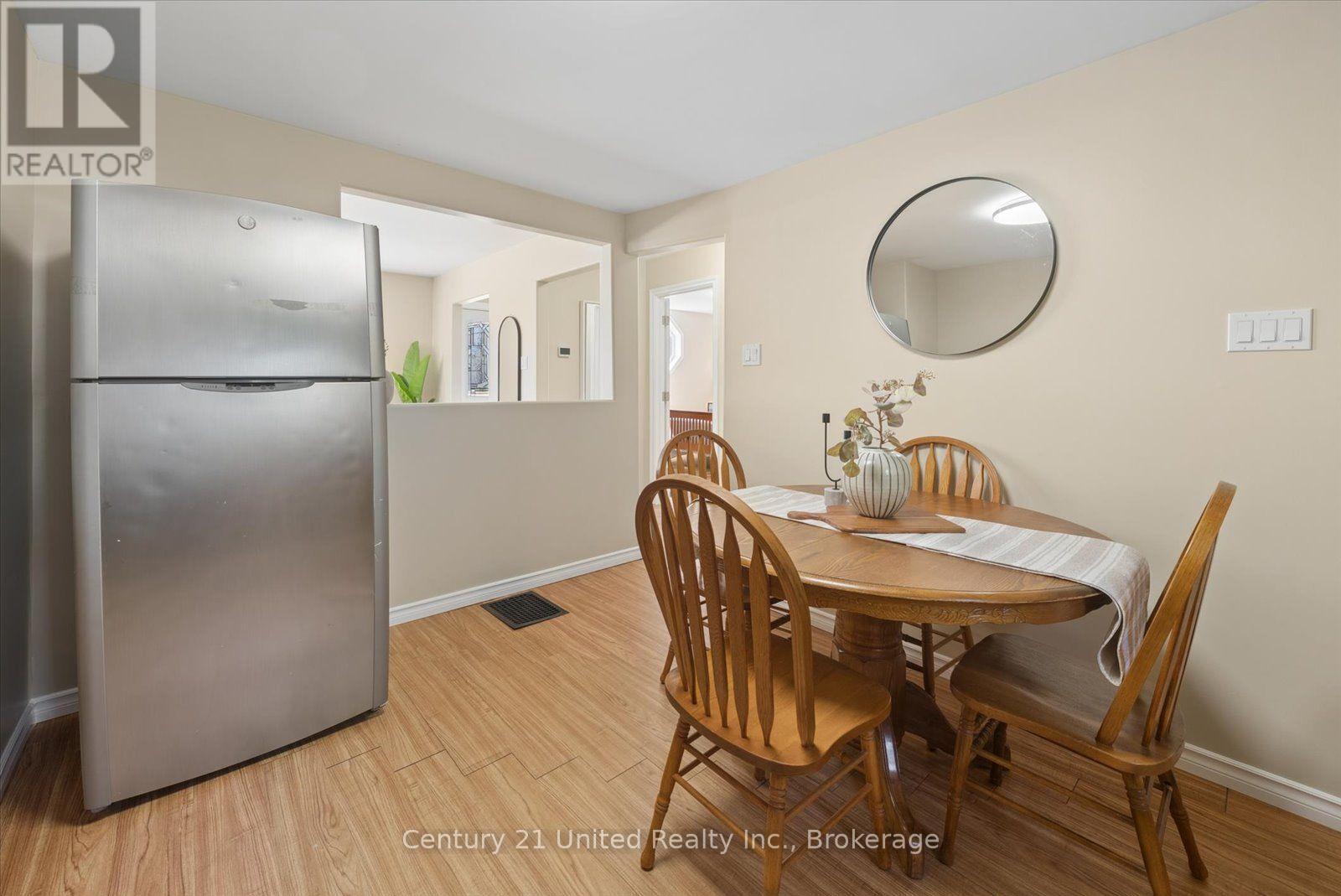 584 Wolfe Street, Peterborough (Town Ward 3), Ontario  K9J 2L8 - Photo 15 - X13791574