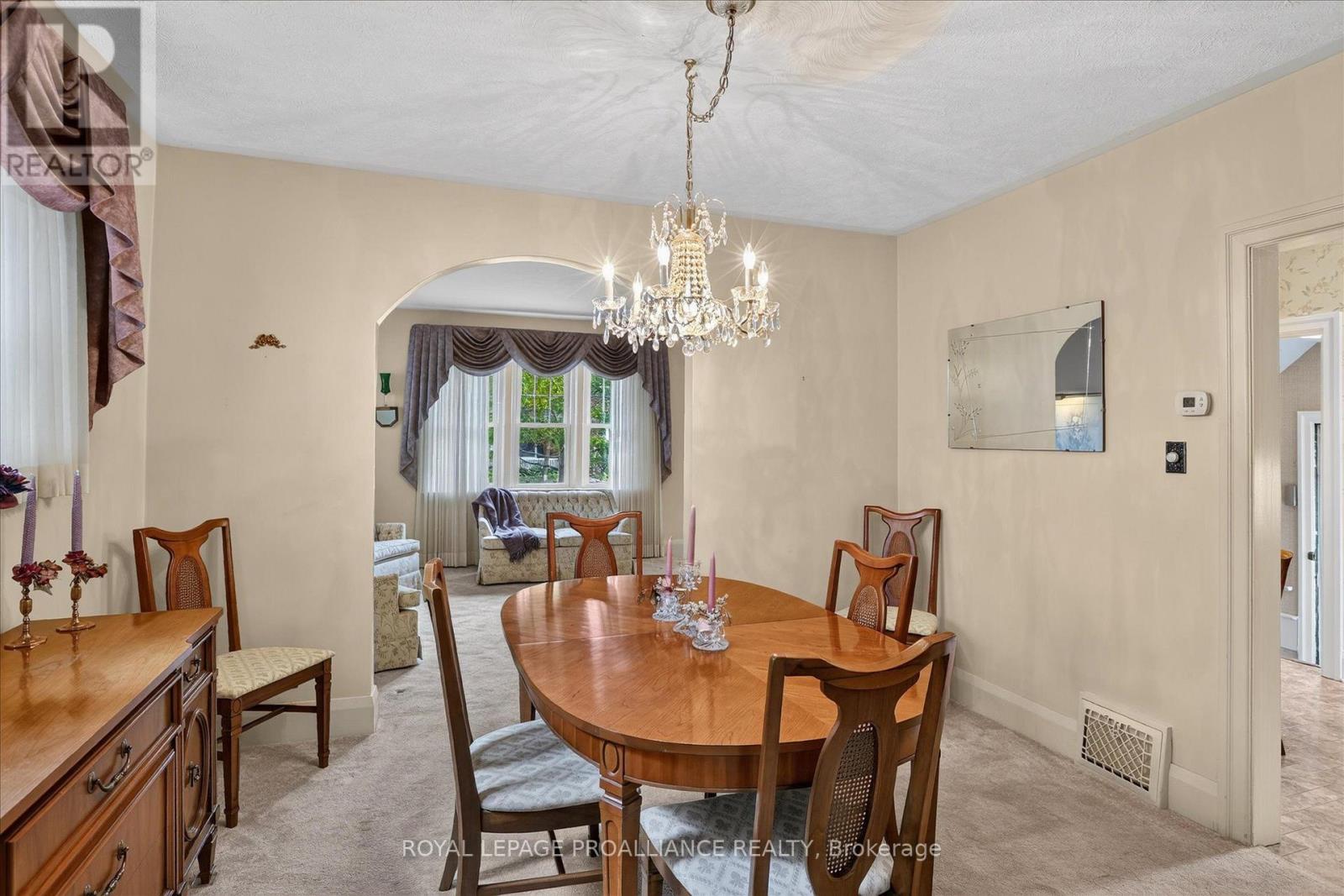 210 Aberdeen Avenue, Peterborough (Northcrest Ward 5), Ontario  K9H 4W8 - Photo 13 - X13791694