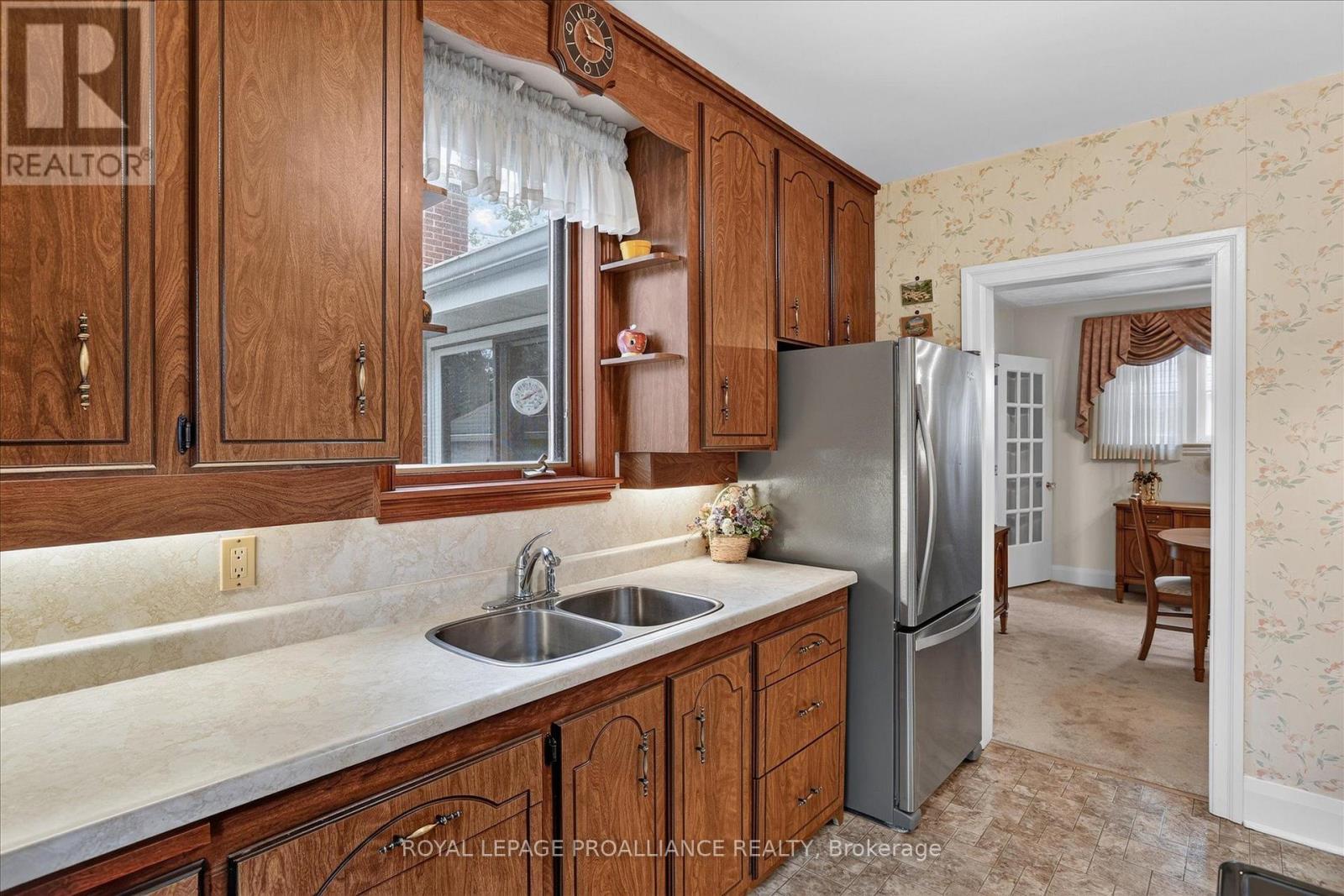 210 Aberdeen Avenue, Peterborough (Northcrest Ward 5), Ontario  K9H 4W8 - Photo 17 - X13791694