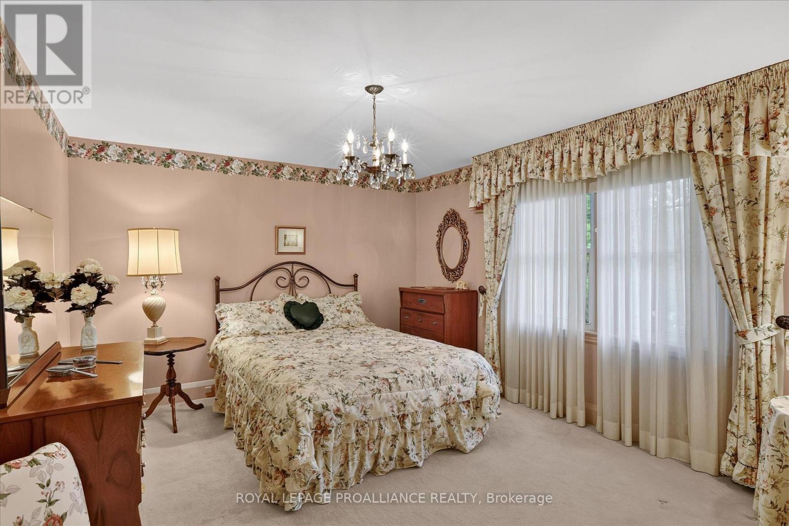 210 Aberdeen Avenue, Peterborough (Northcrest Ward 5), Ontario  K9H 4W8 - Photo 28 - X13791694