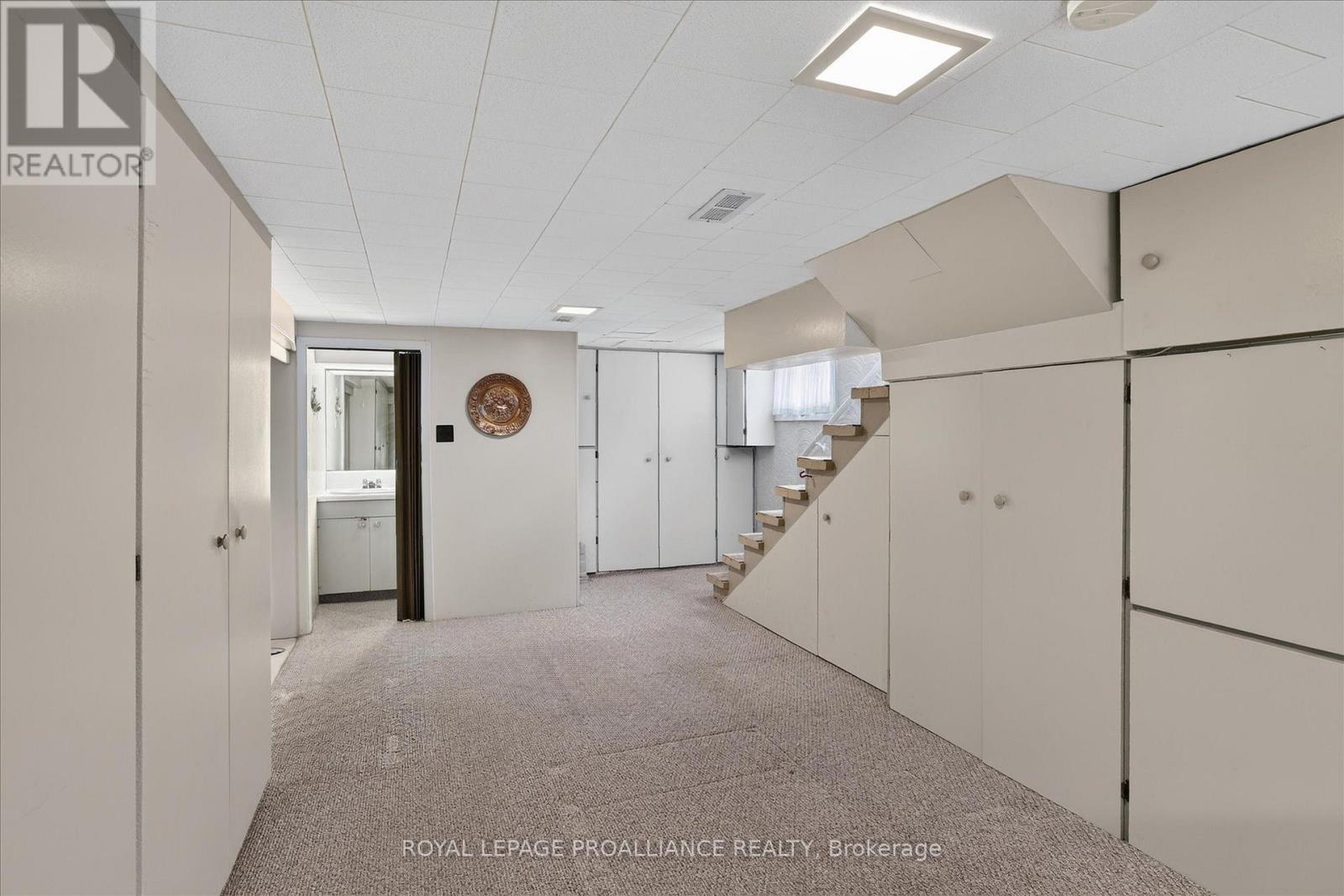 210 Aberdeen Avenue, Peterborough (Northcrest Ward 5), Ontario  K9H 4W8 - Photo 36 - X13791694