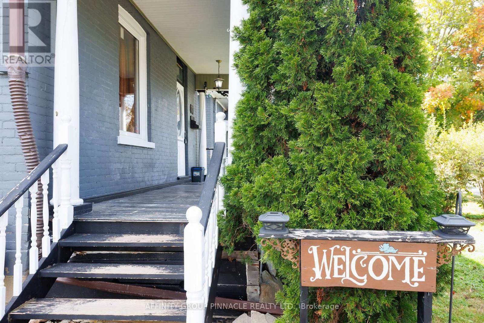 71 Glenelg Street W, Kawartha Lakes (Lindsay), Ontario  K9V 2V6 - Photo 4 - X13792466