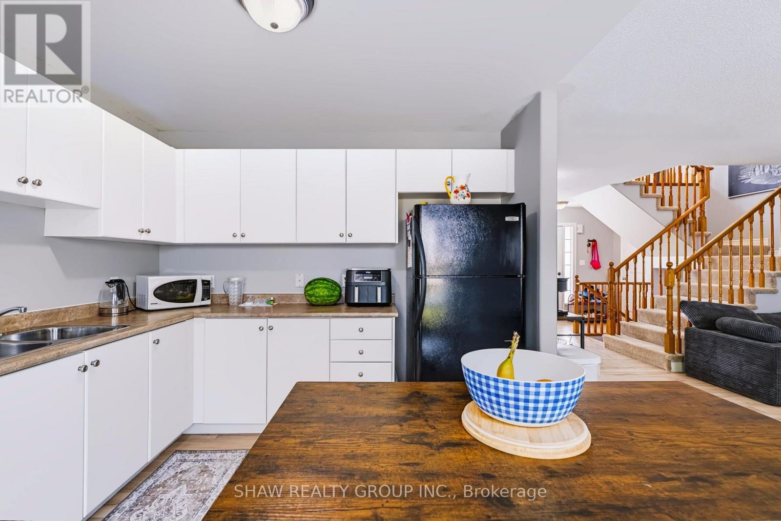 24 Fallingbrook Crescent, Kawartha Lakes (Lindsay), Ontario  K9V 0B3 - Photo 14 - X13792570