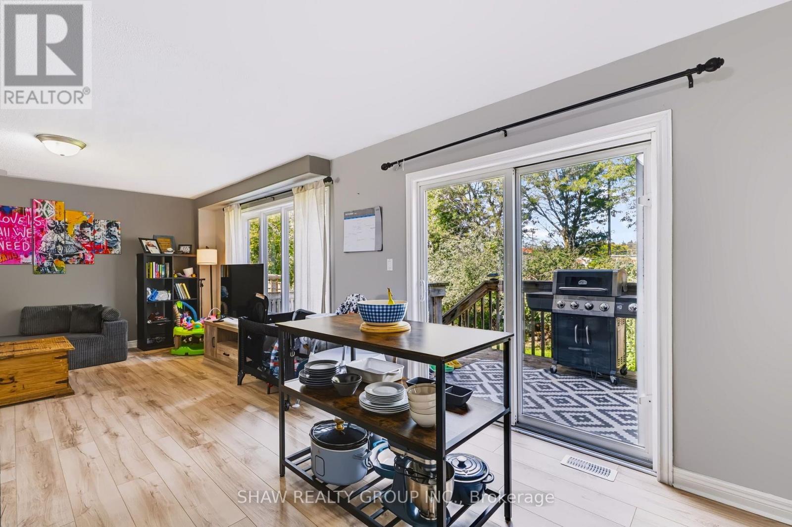 24 Fallingbrook Crescent, Kawartha Lakes (Lindsay), Ontario  K9V 0B3 - Photo 15 - X13792570