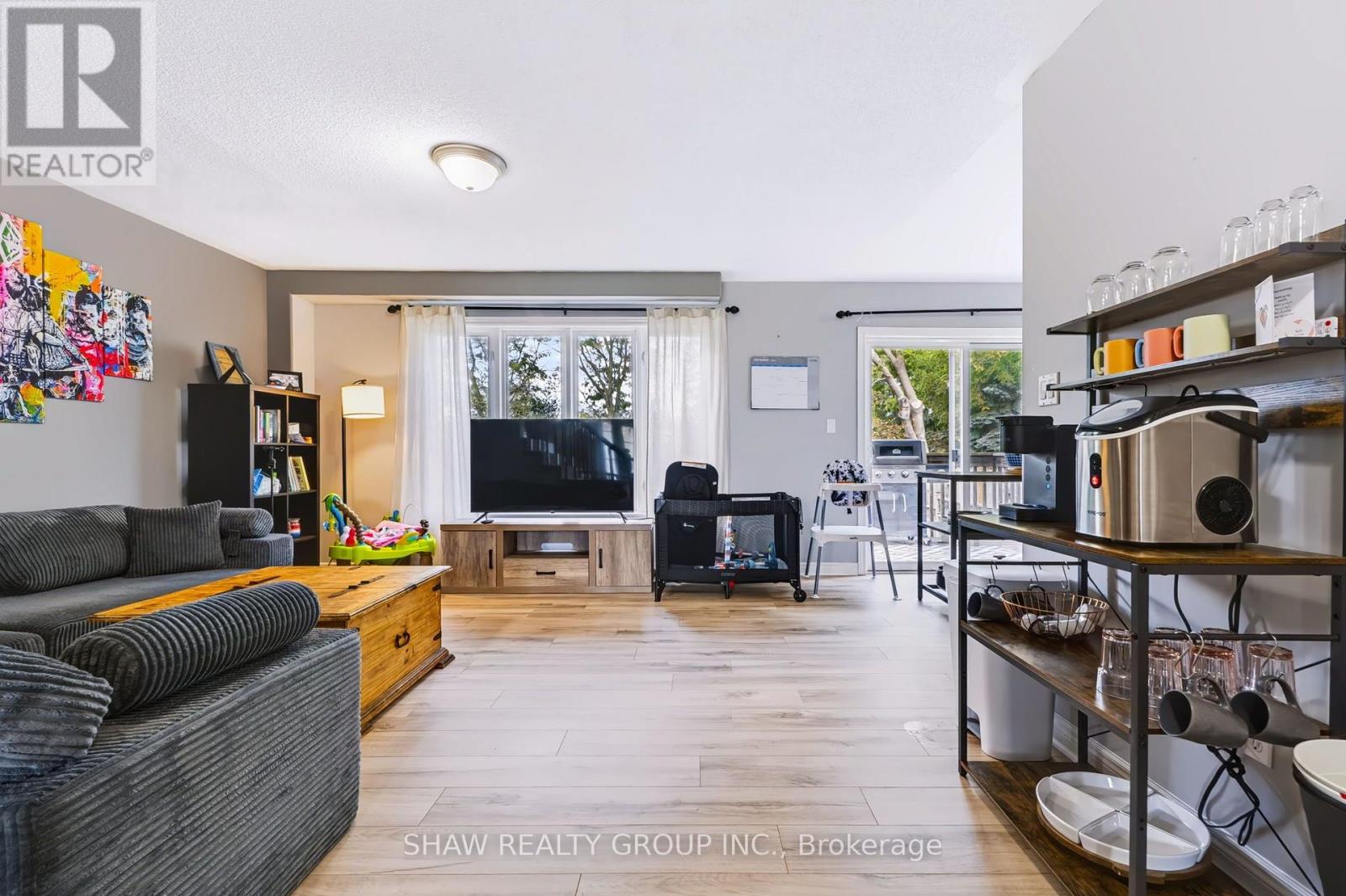 24 Fallingbrook Crescent, Kawartha Lakes (Lindsay), Ontario  K9V 0B3 - Photo 8 - X13792570