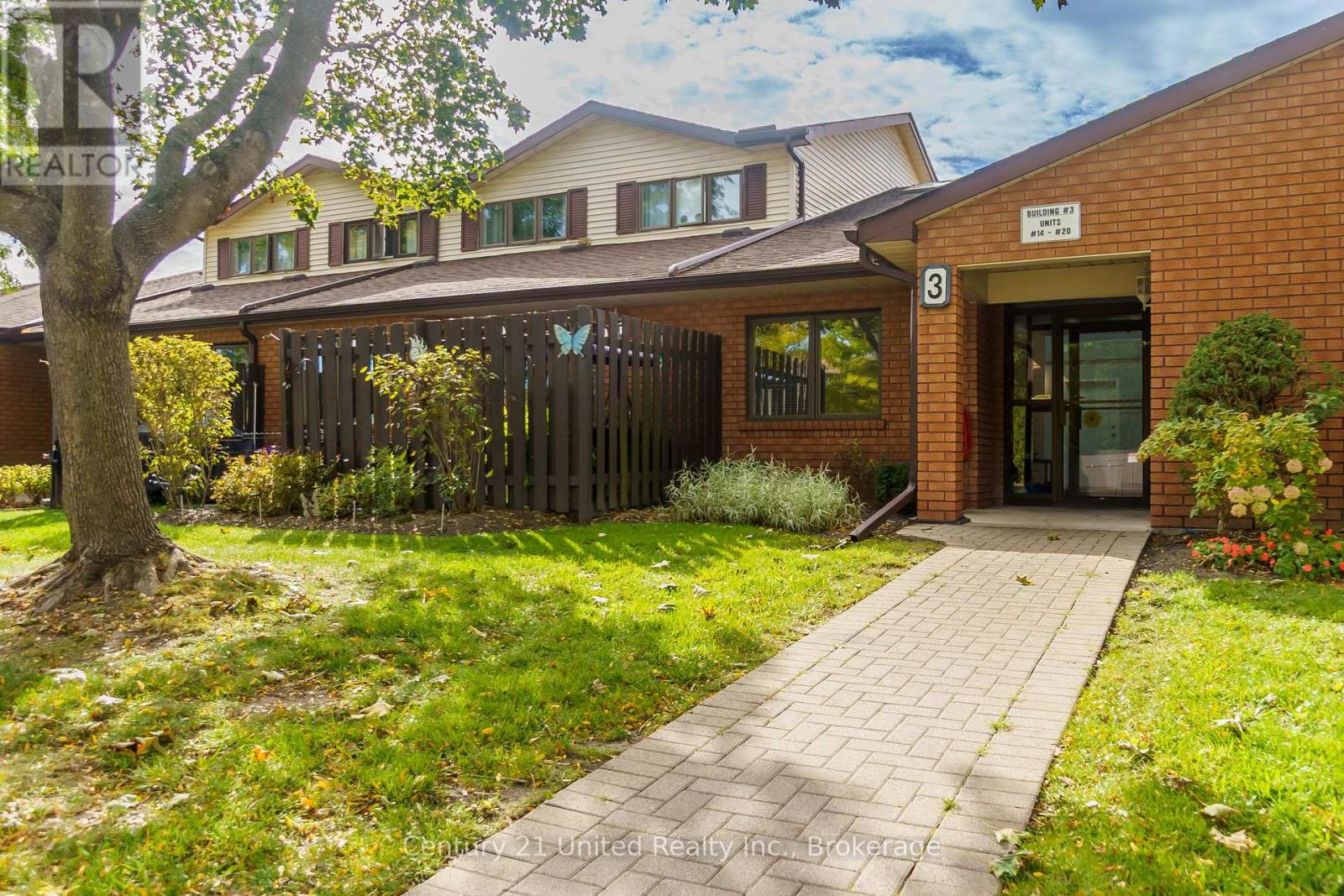 15 - 36 Champlain Crescent, Peterborough (Northcrest Ward 5), Ontario  K9L 1T1 - Photo 2 - X13792772