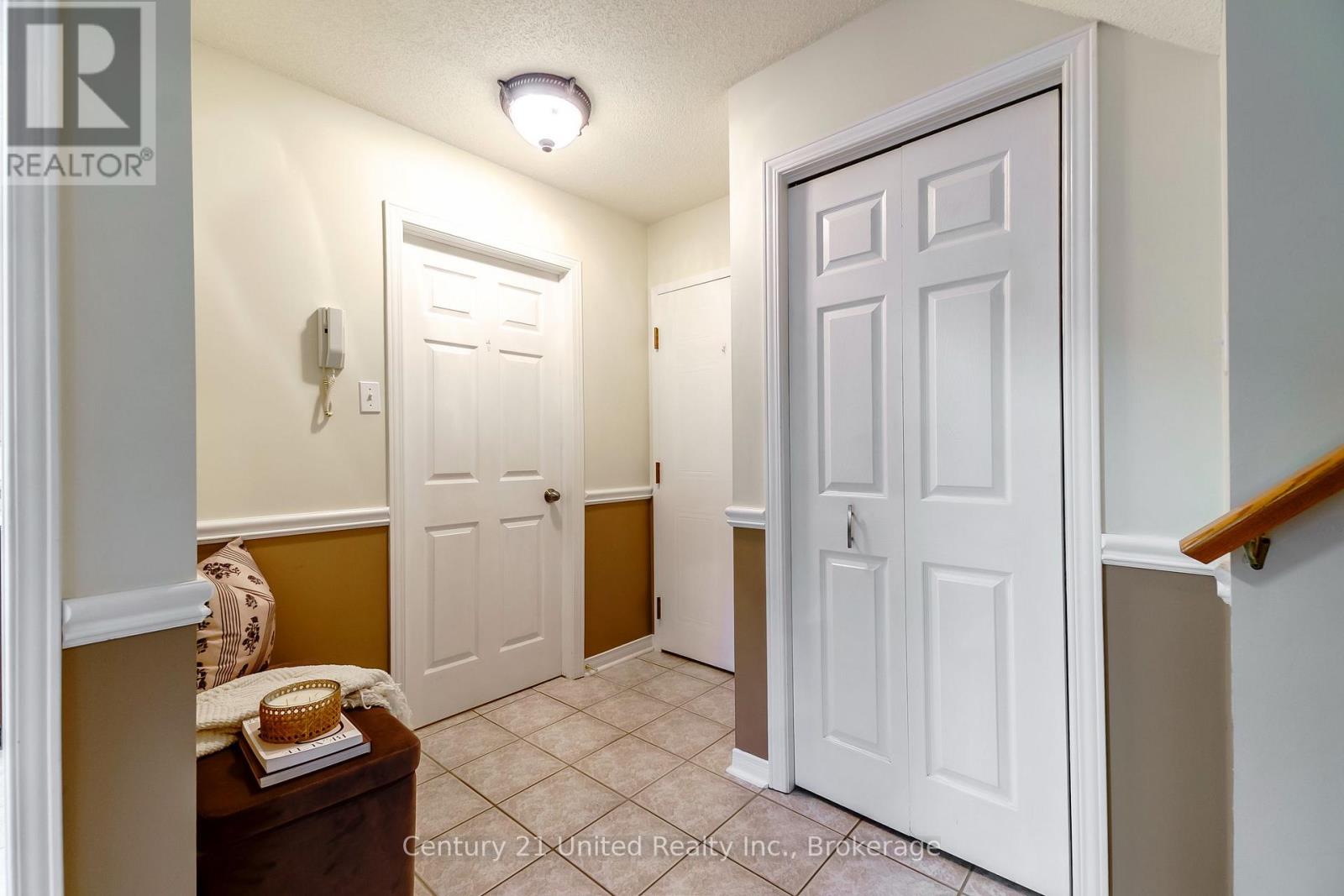 15 - 36 Champlain Crescent, Peterborough (Northcrest Ward 5), Ontario  K9L 1T1 - Photo 3 - X13792772