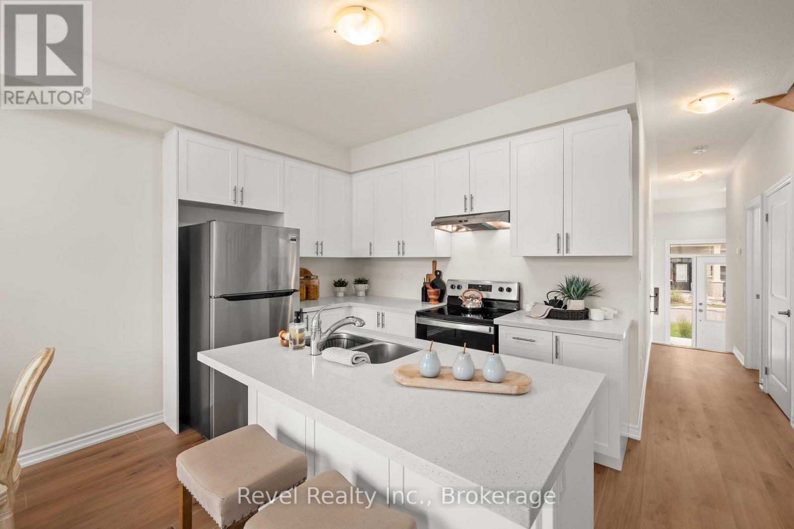 38 Hickey Lane, Kawartha Lakes (Lindsay), Ontario  K9V 1T9 - Photo 8 - X13792820