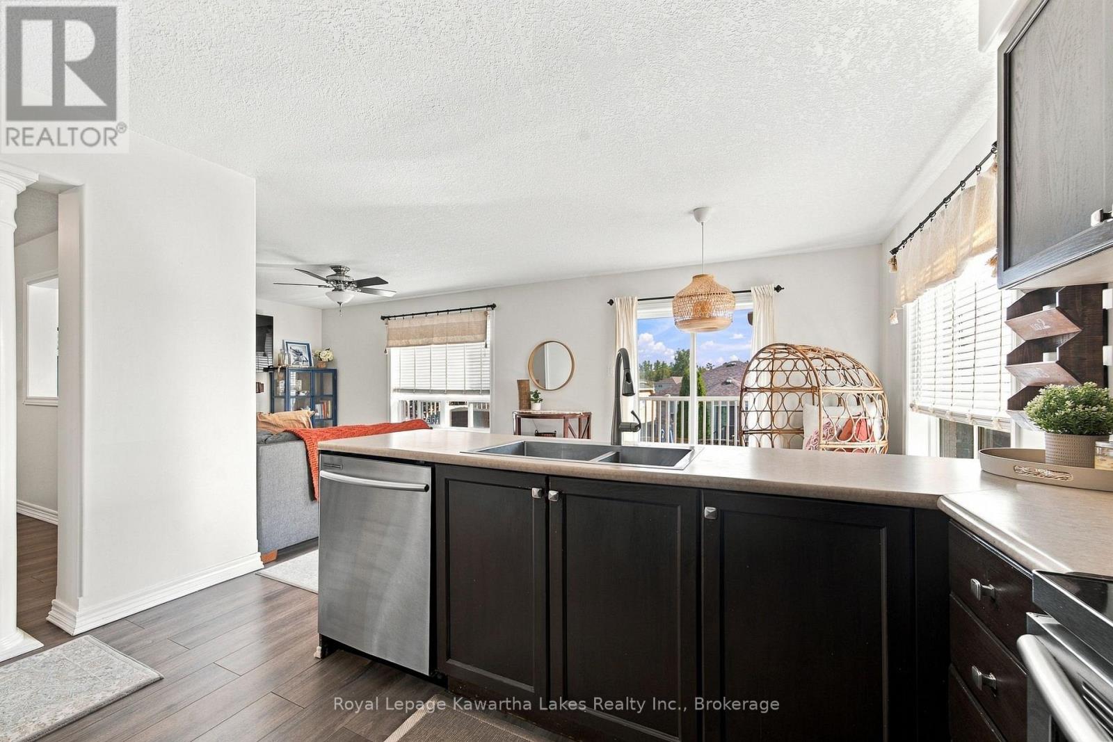 12 Lucas Crescent, Kawartha Lakes (Lindsay), Ontario  K9V 0C5 - Photo 14 - X13793082
