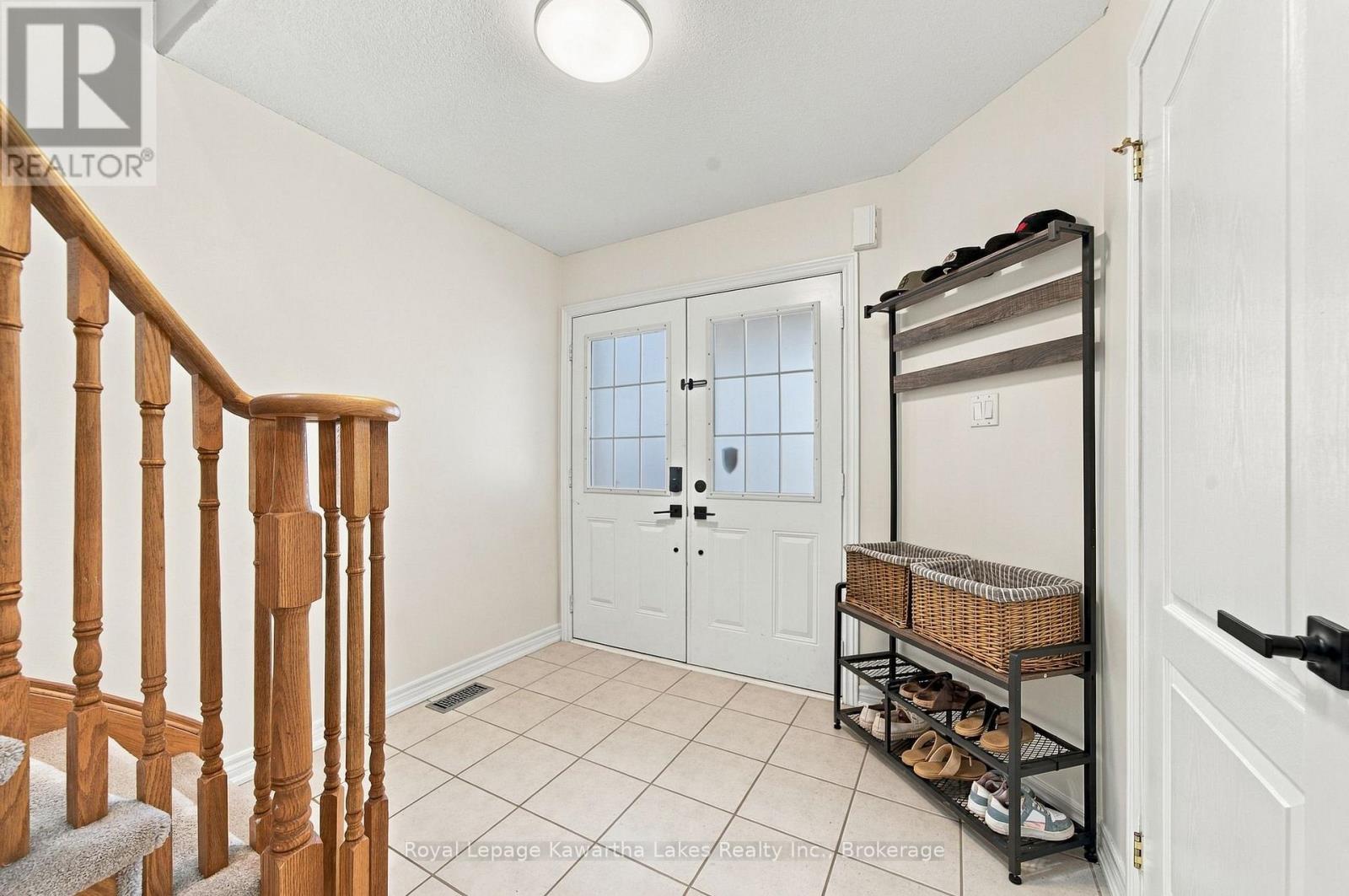 12 Lucas Crescent, Kawartha Lakes (Lindsay), Ontario  K9V 0C5 - Photo 9 - X13793082