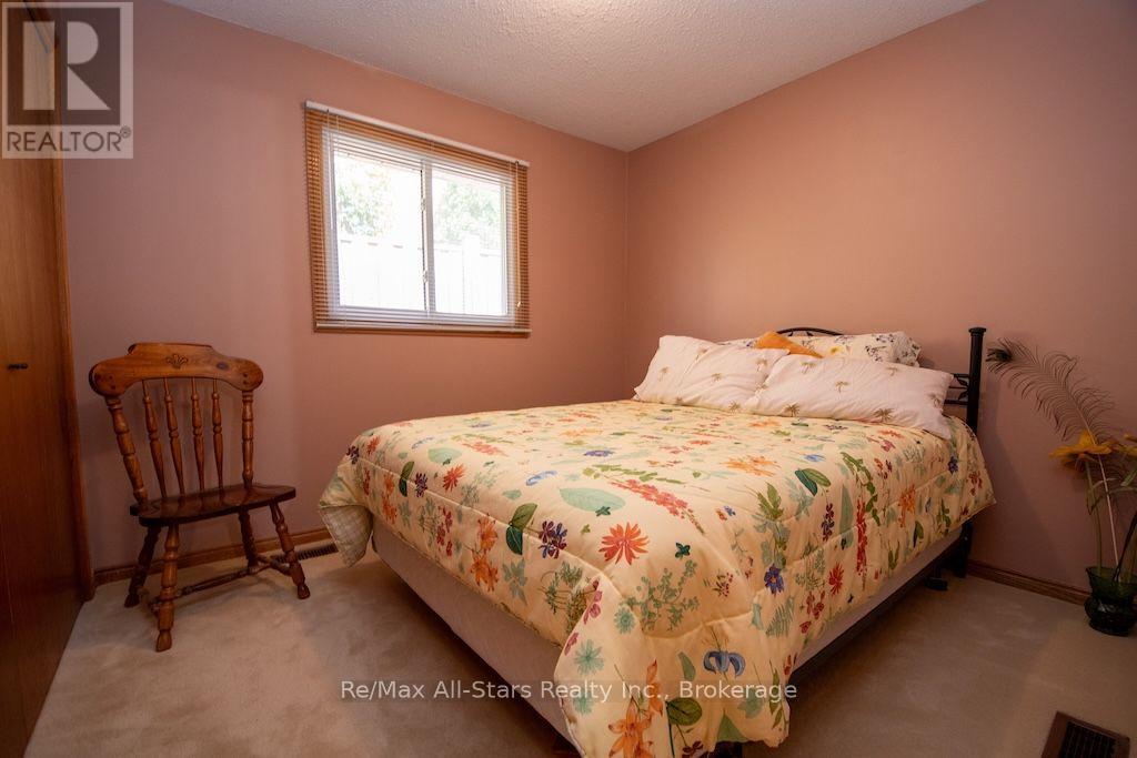 1921 Mapleridge Drive, Peterborough (Monaghan Ward 2), Ontario  K9K 1R1 - Photo 21 - X13793188