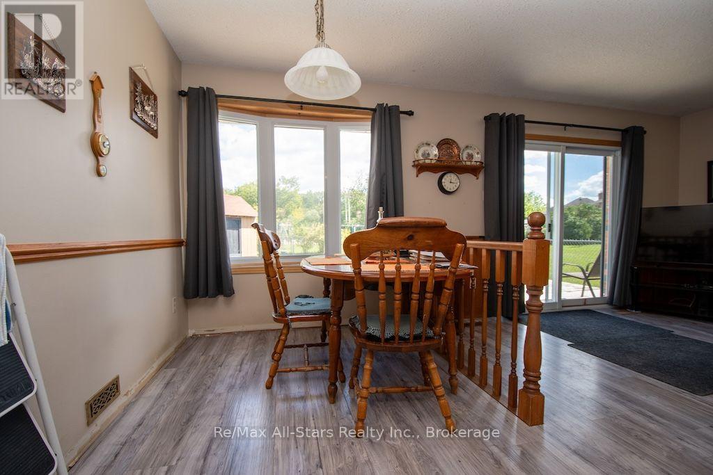 1921 Mapleridge Drive, Peterborough (Monaghan Ward 2), Ontario  K9K 1R1 - Photo 8 - X13793188
